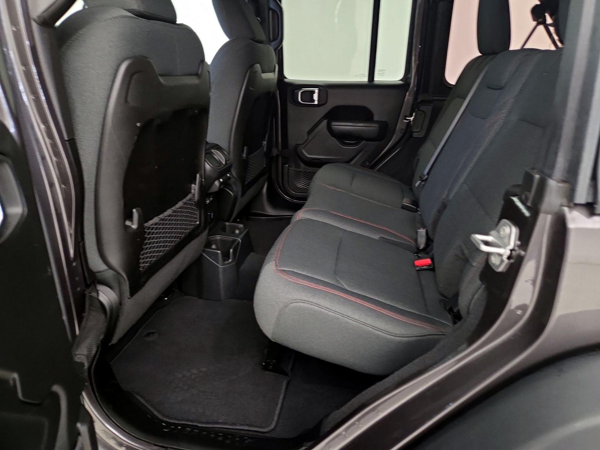 Thumbnail: 2025 Jeep Wrangler - 18