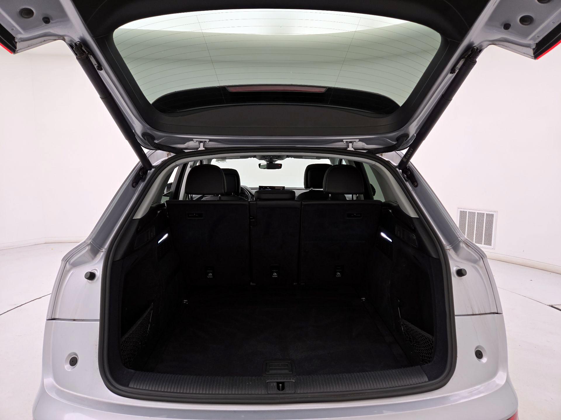 Thumbnail: 2023 Audi Q5 - 20