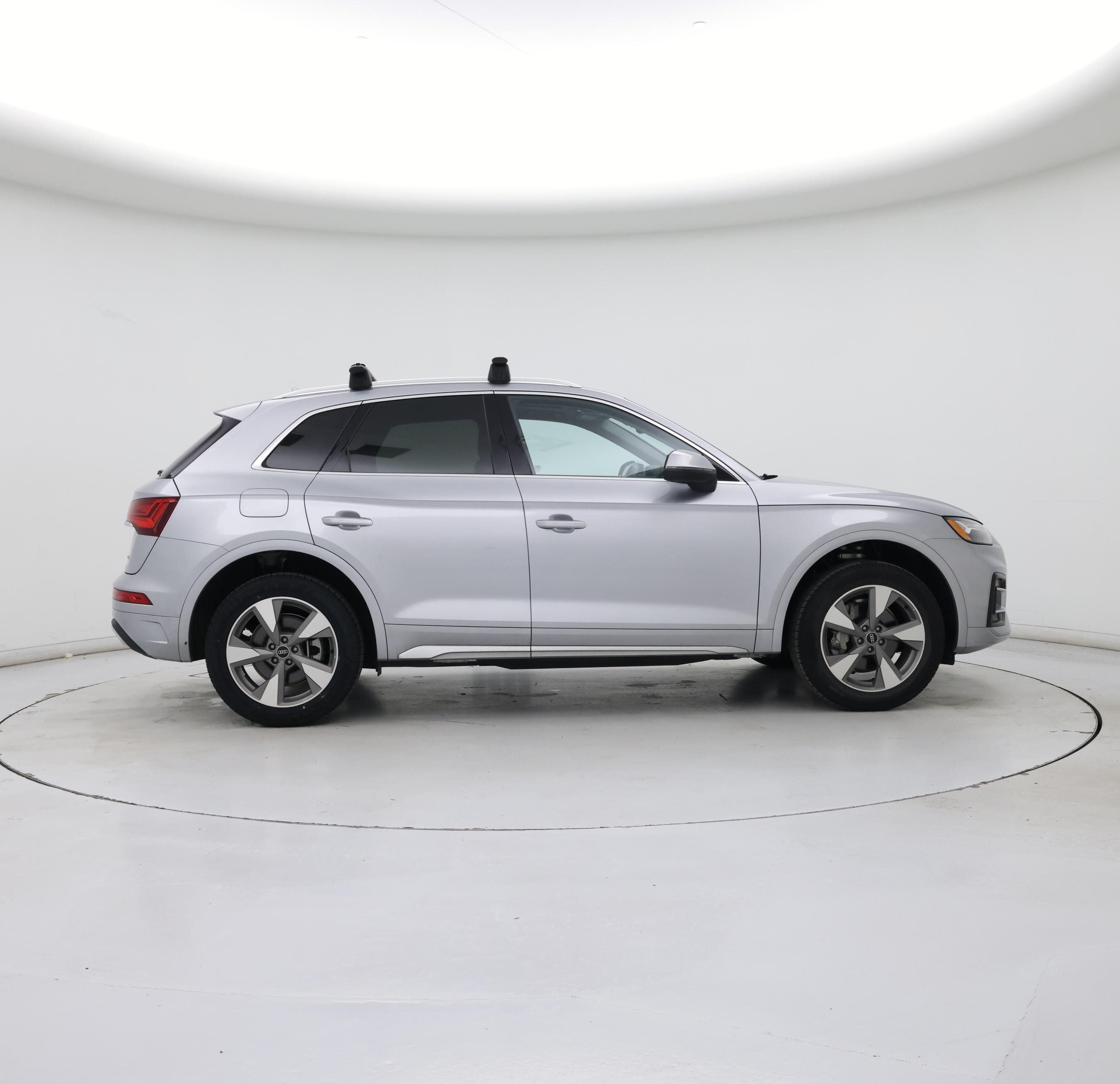 Thumbnail: 2023 Audi Q5 - 7