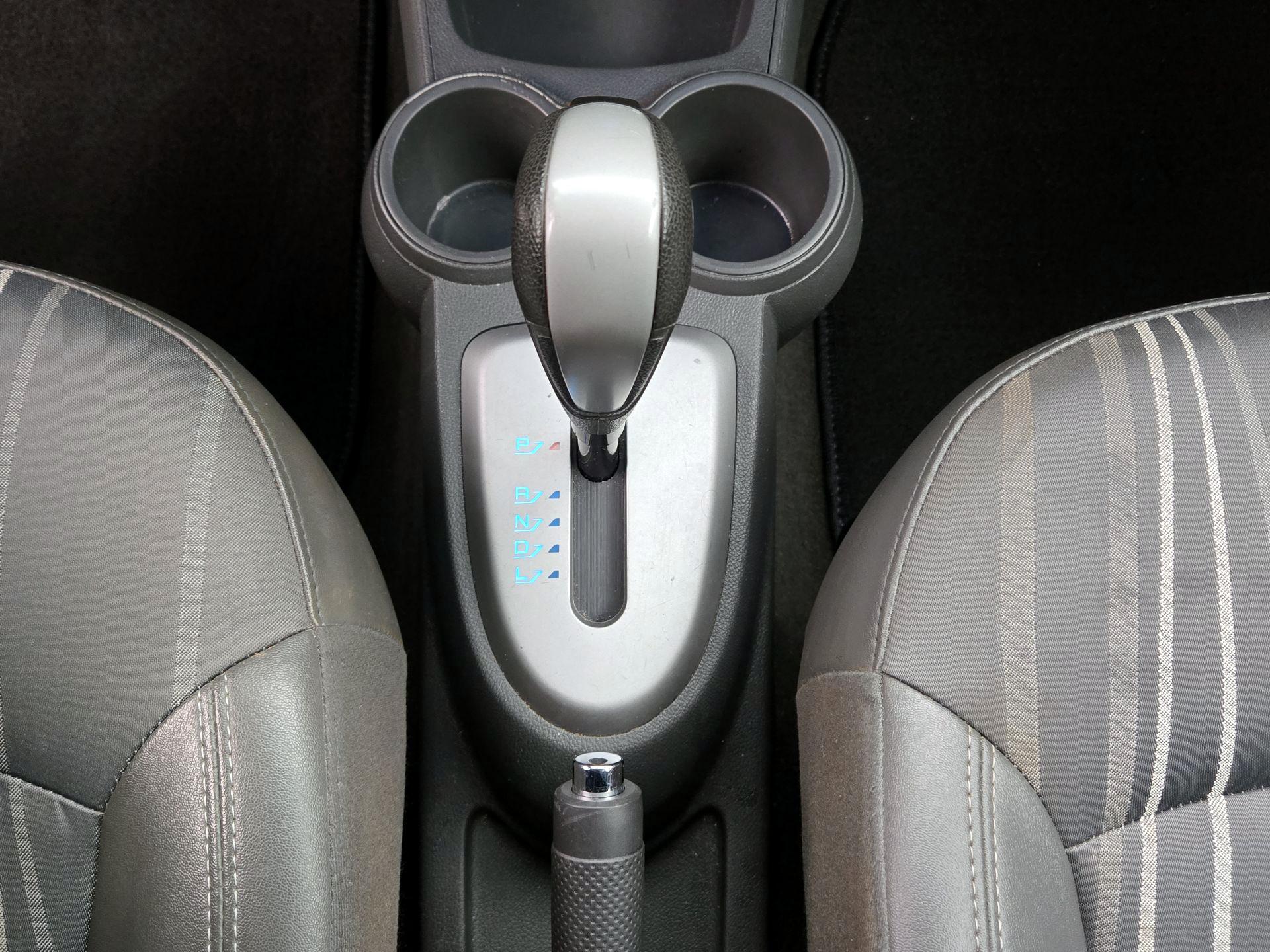 Thumbnail: 2015 Chevrolet Spark - 15