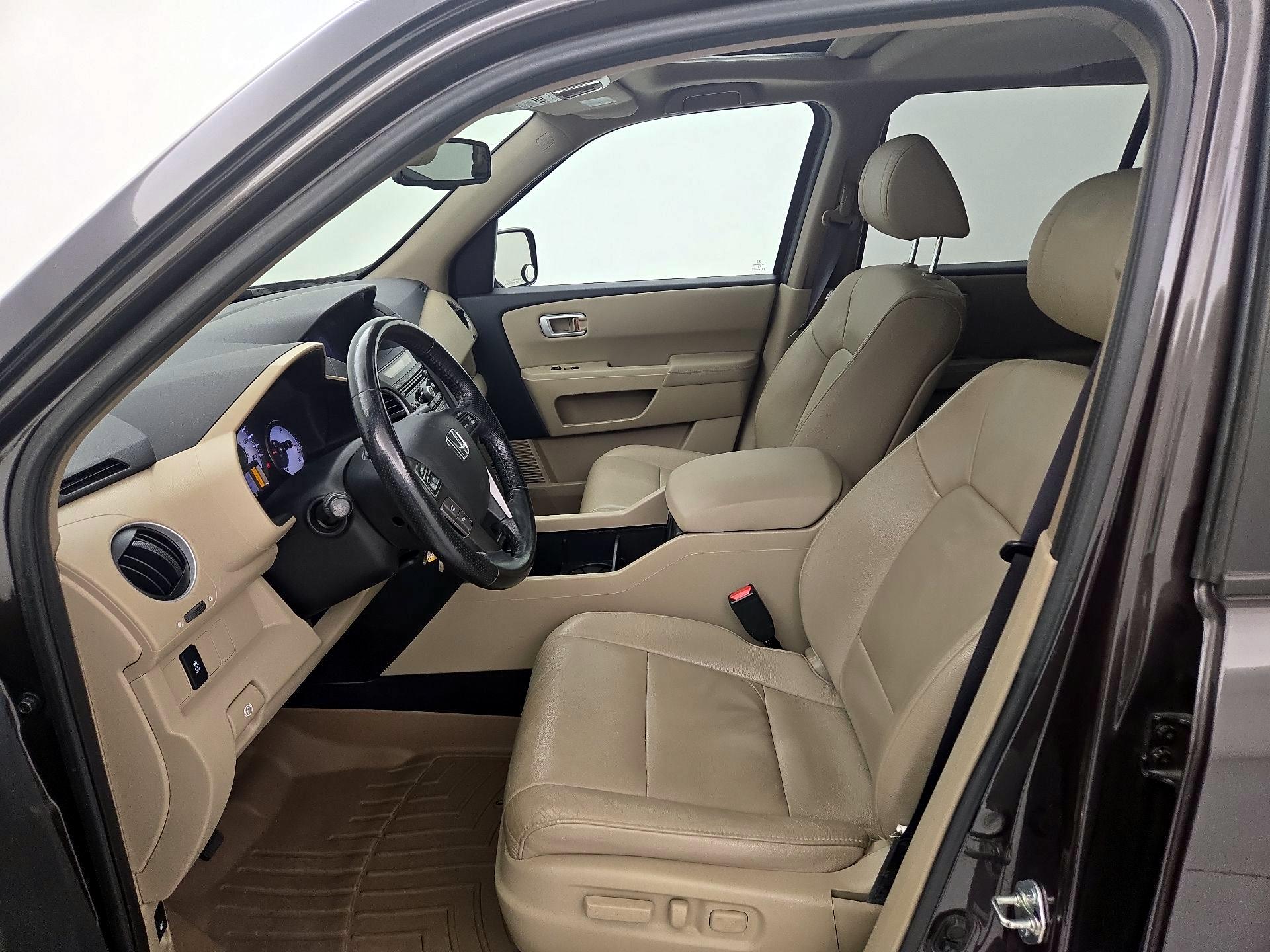 Thumbnail: 2015 Honda Pilot - 11