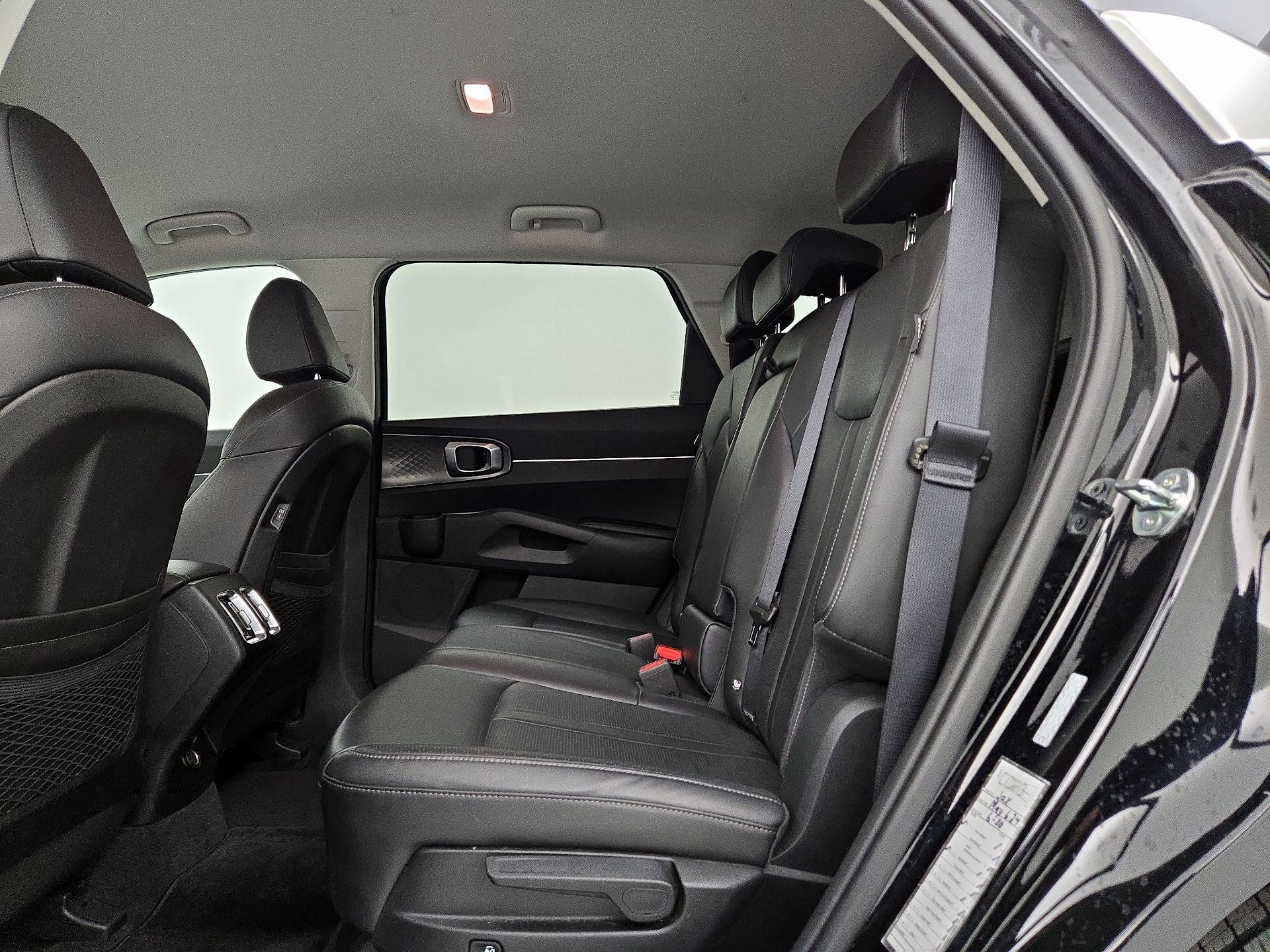 Thumbnail: 2024 Kia Sorento - 19