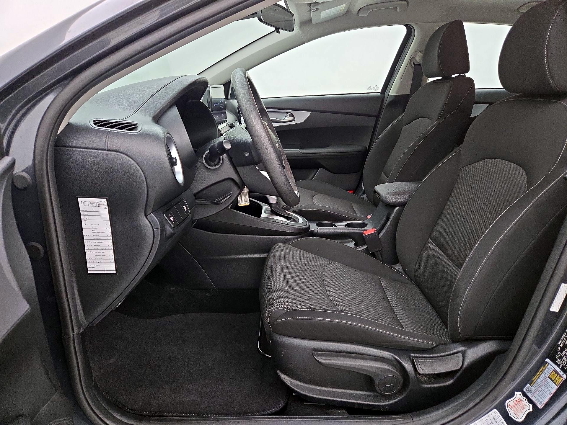 Thumbnail: 2024 Kia Forte - 11