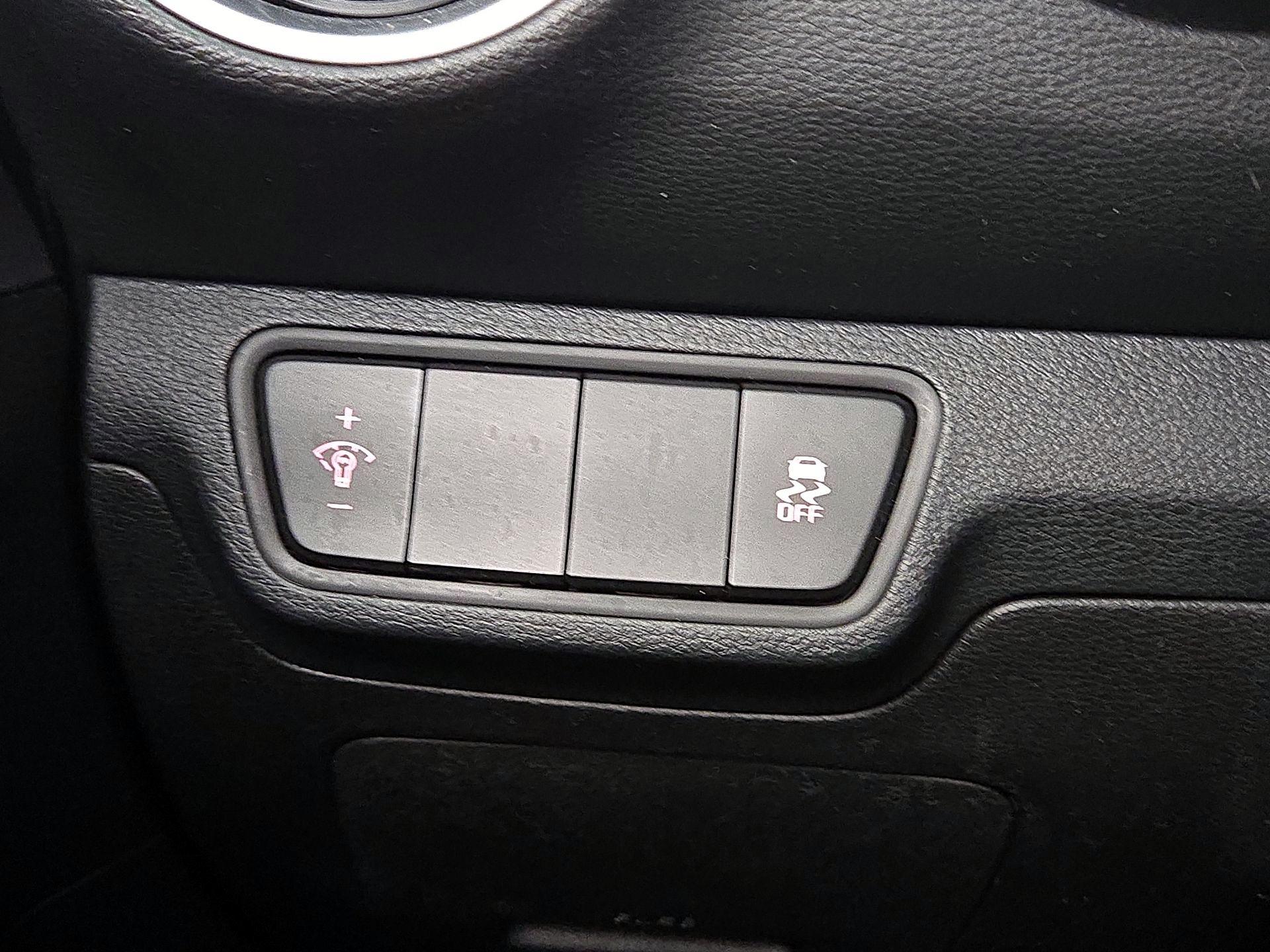 Thumbnail: 2024 Kia Forte - 13