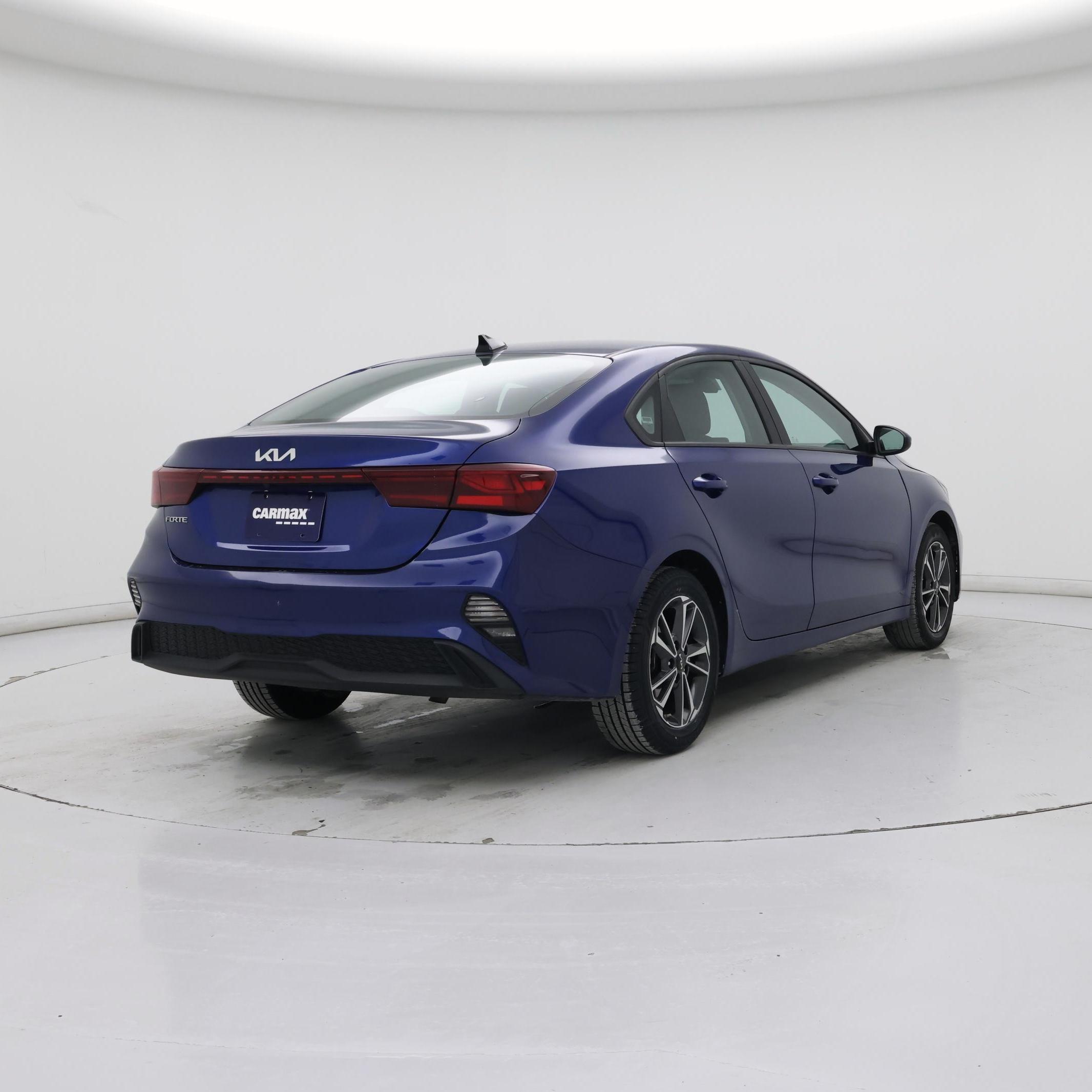 Thumbnail: 2024 Kia Forte - 8