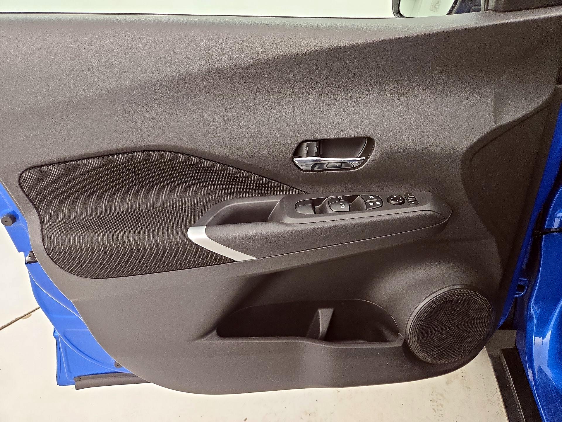 Thumbnail: 2024 Nissan Kicks - 12