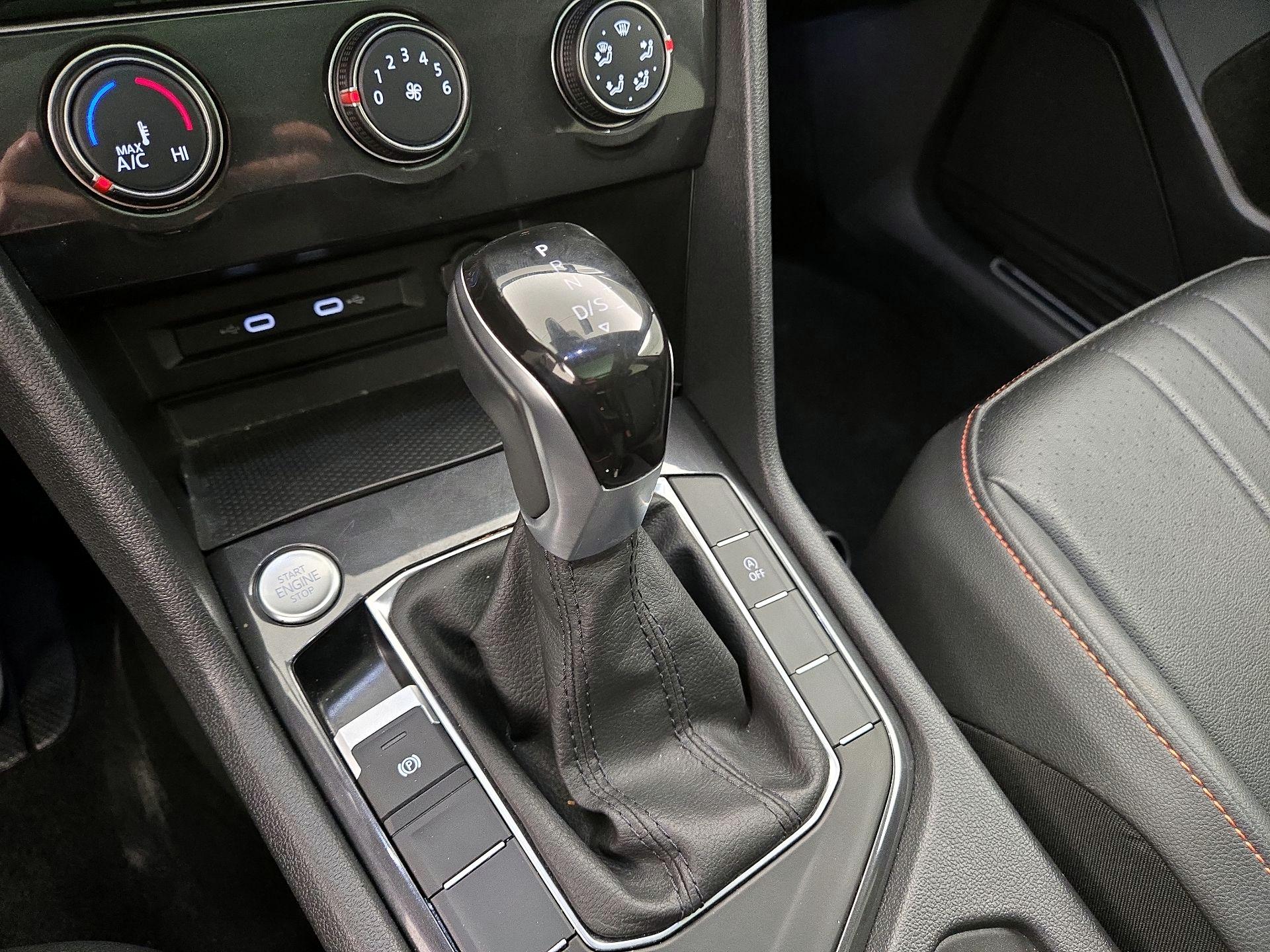 Thumbnail: 2024 Volkswagen Tiguan - 17