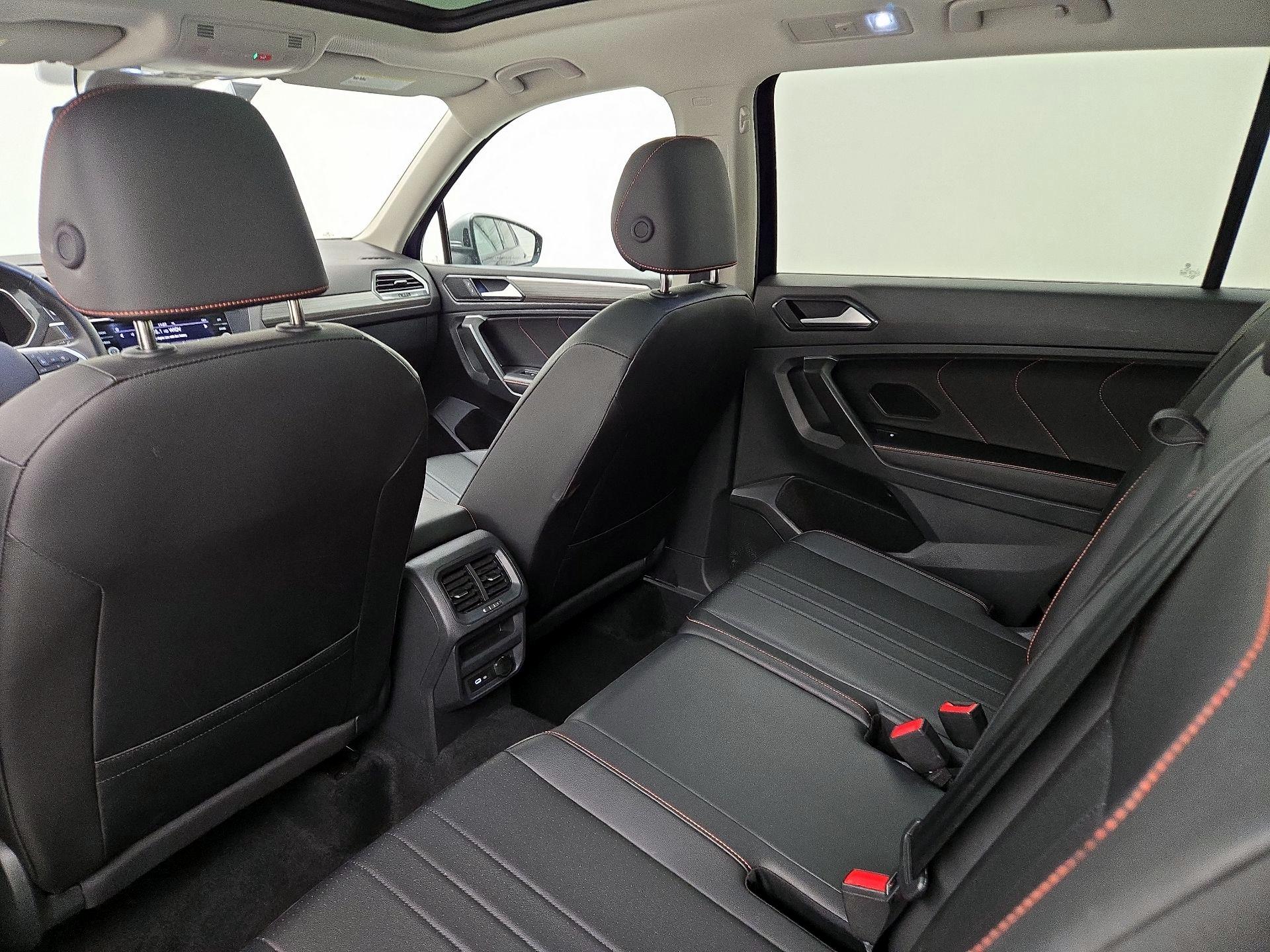 Thumbnail: 2024 Volkswagen Tiguan - 20