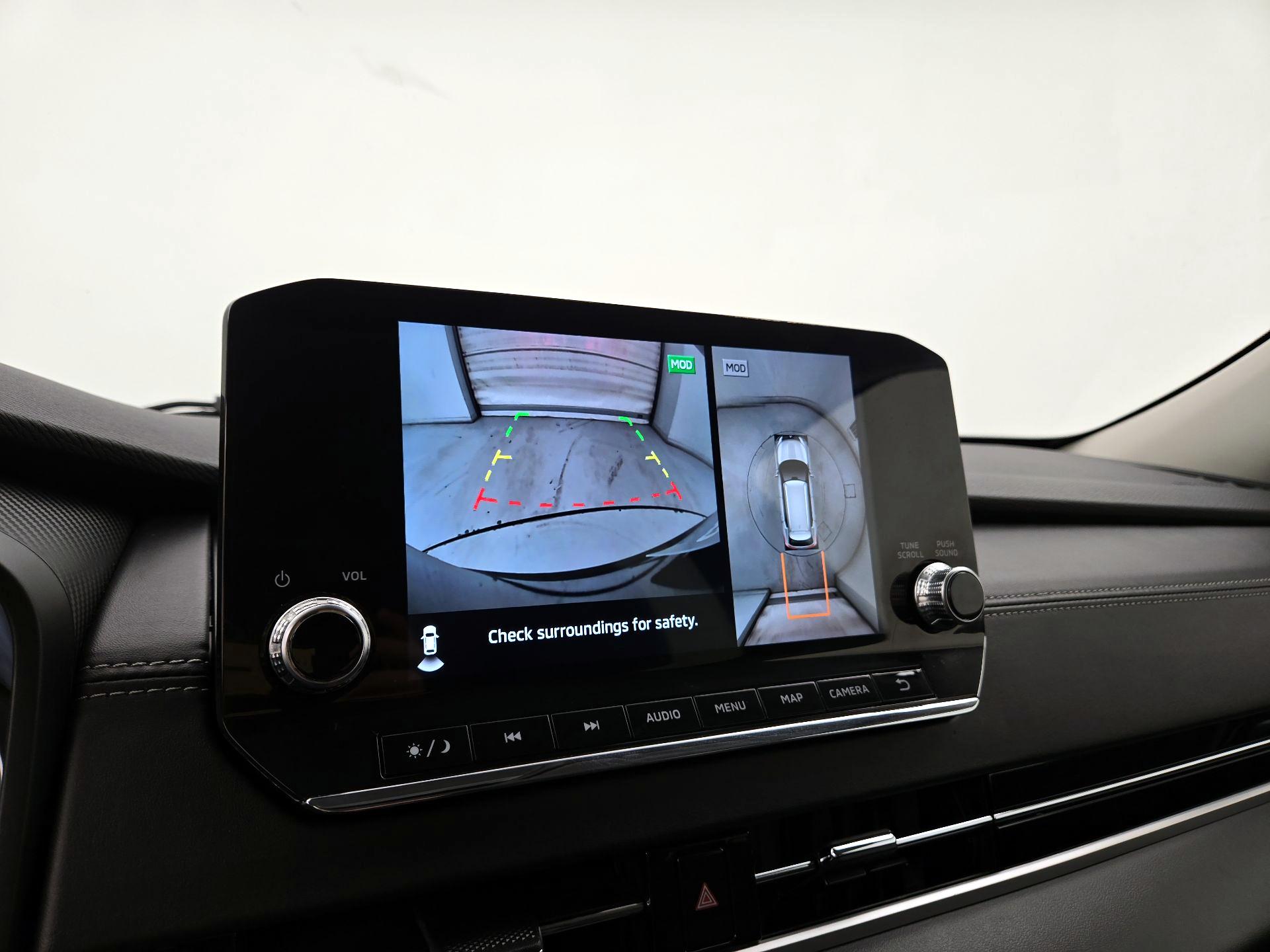 Thumbnail: 2024 Mitsubishi Outlander - 15