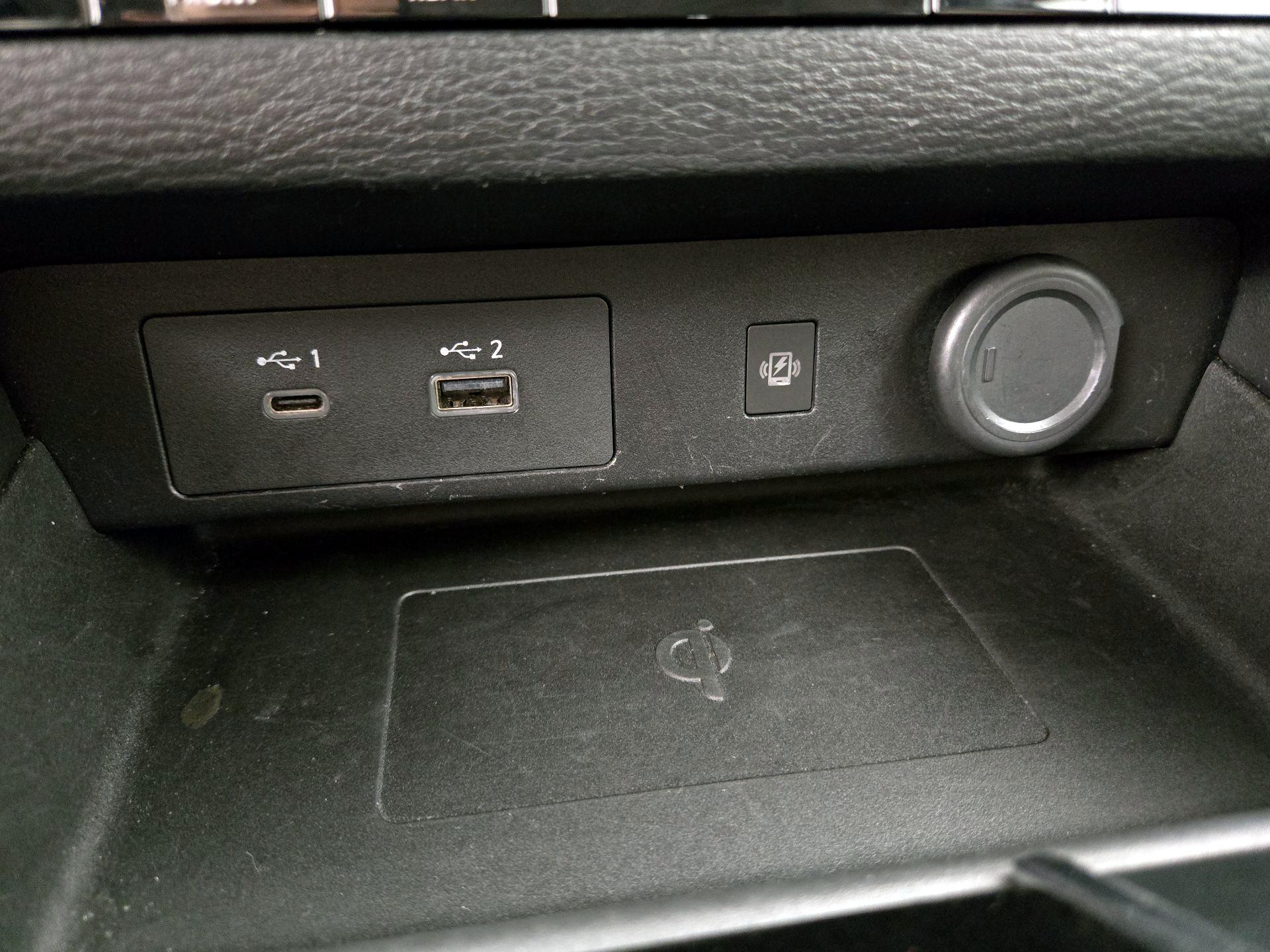 Thumbnail: 2024 Mitsubishi Outlander - 19