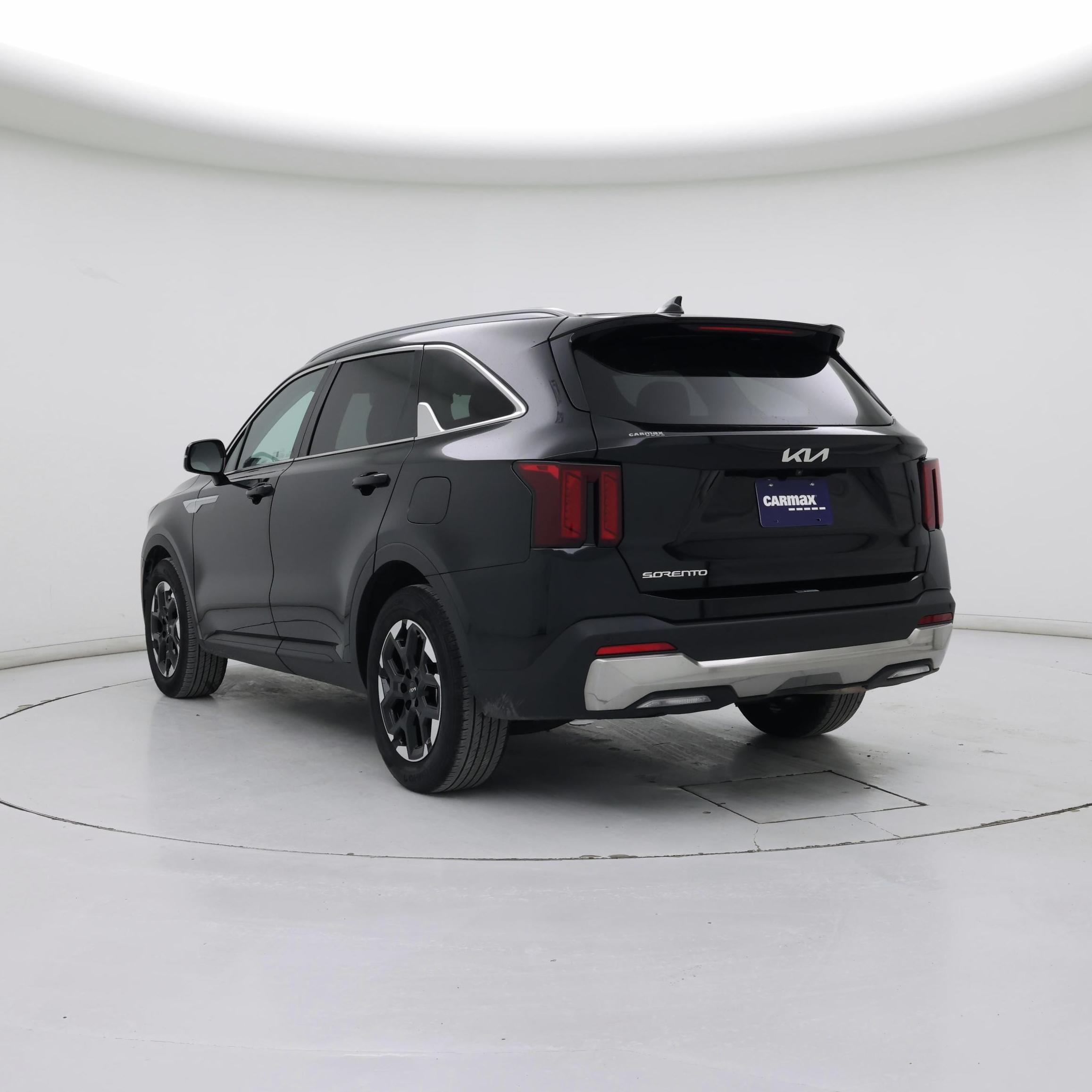 Thumbnail: 2024 Kia Sorento - 2