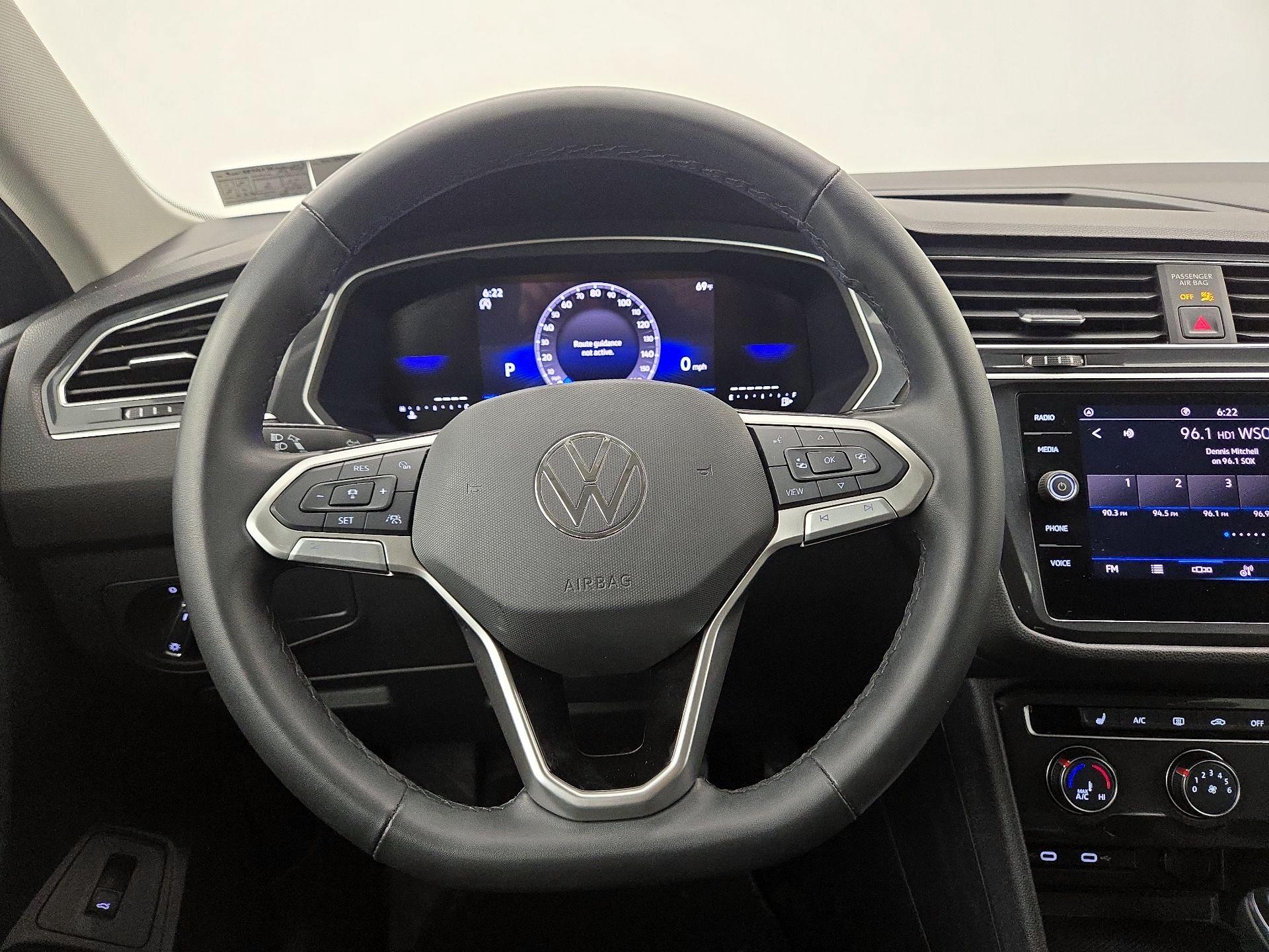 Thumbnail: 2024 Volkswagen Tiguan - 10