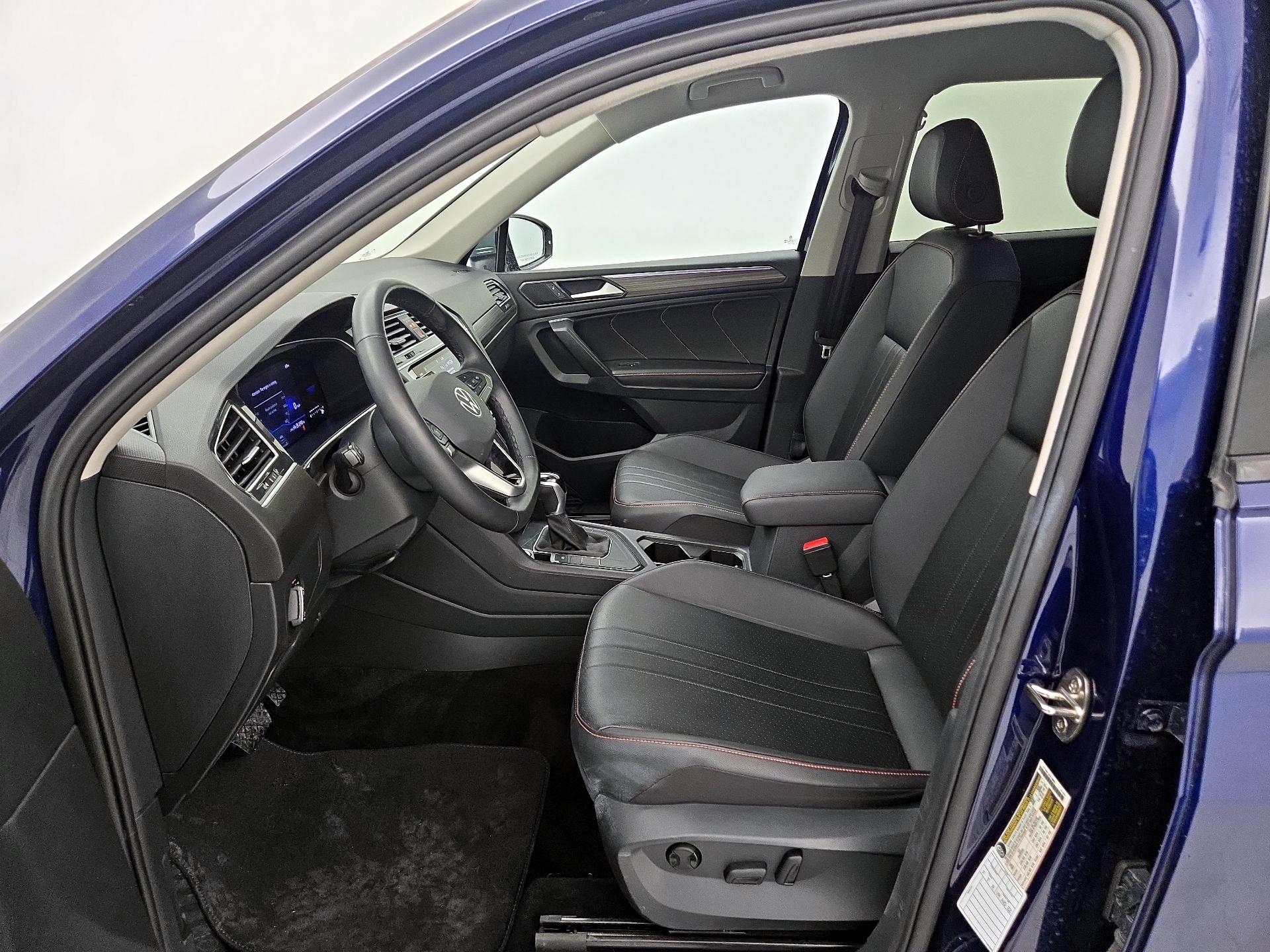 Thumbnail: 2024 Volkswagen Tiguan - 11