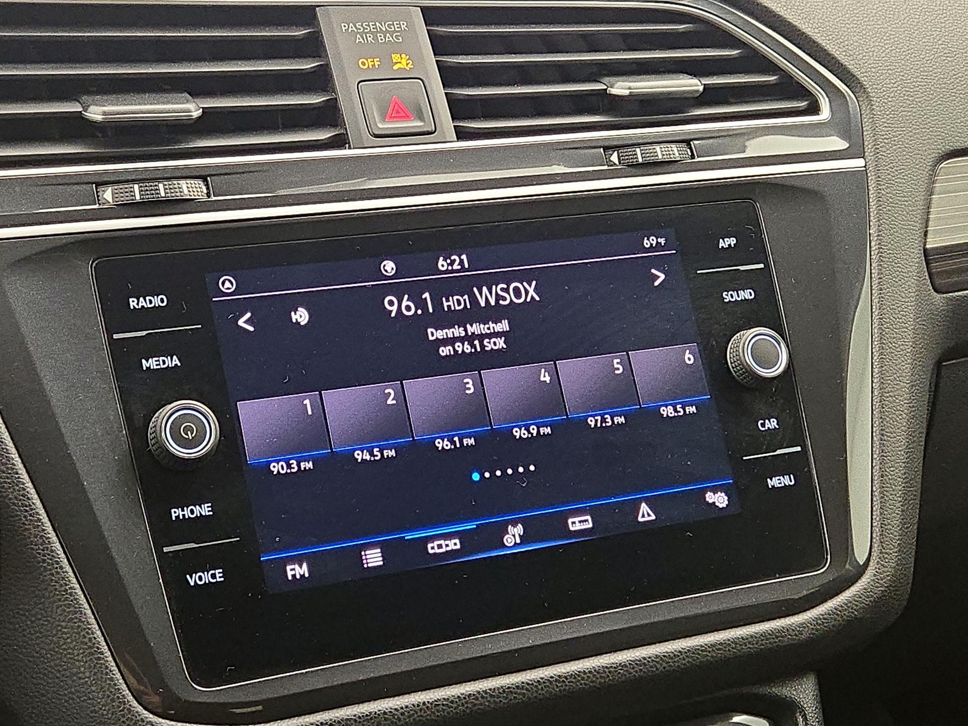 Thumbnail: 2024 Volkswagen Tiguan - 15