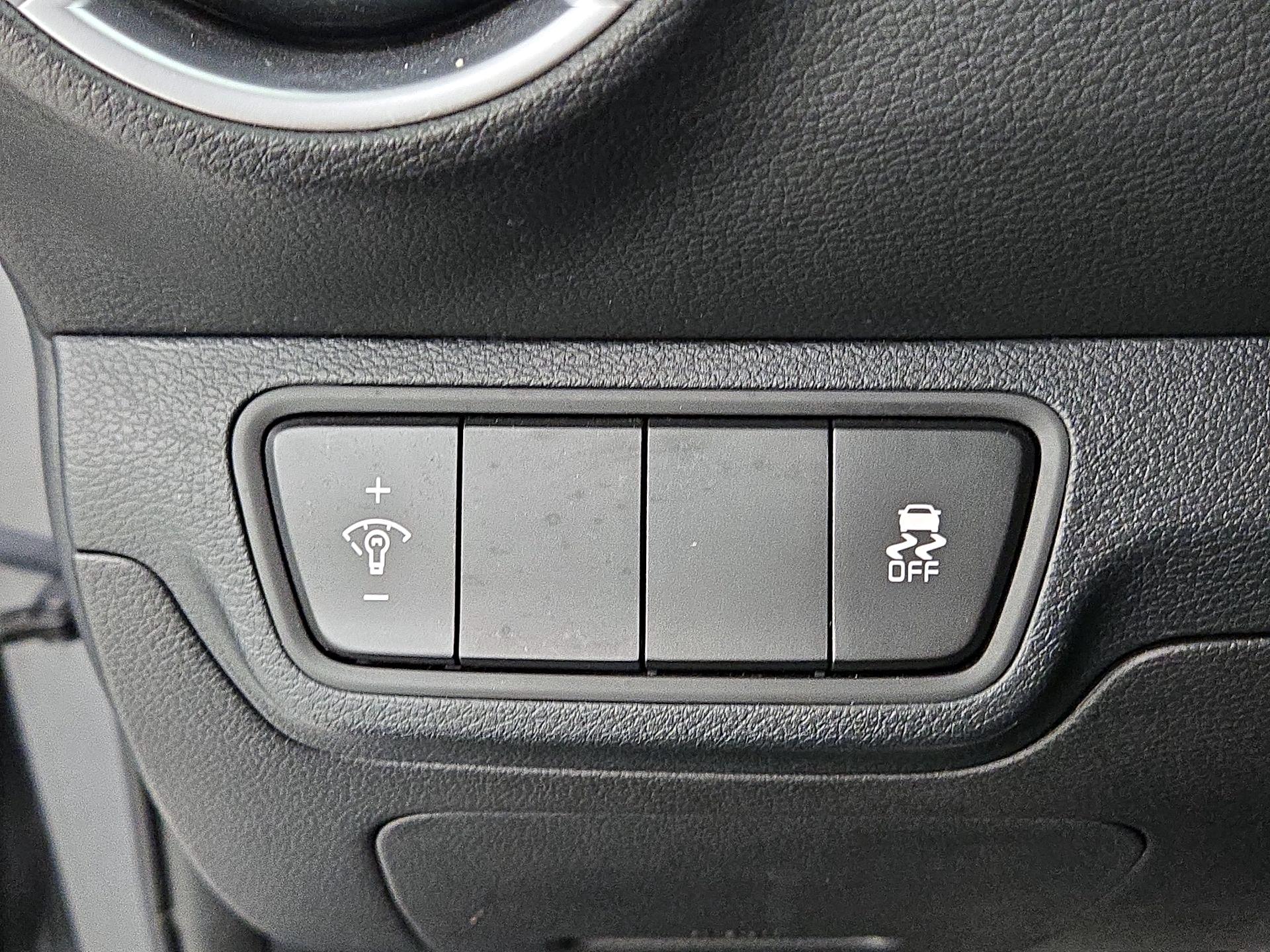 Thumbnail: 2024 Kia Forte - 13