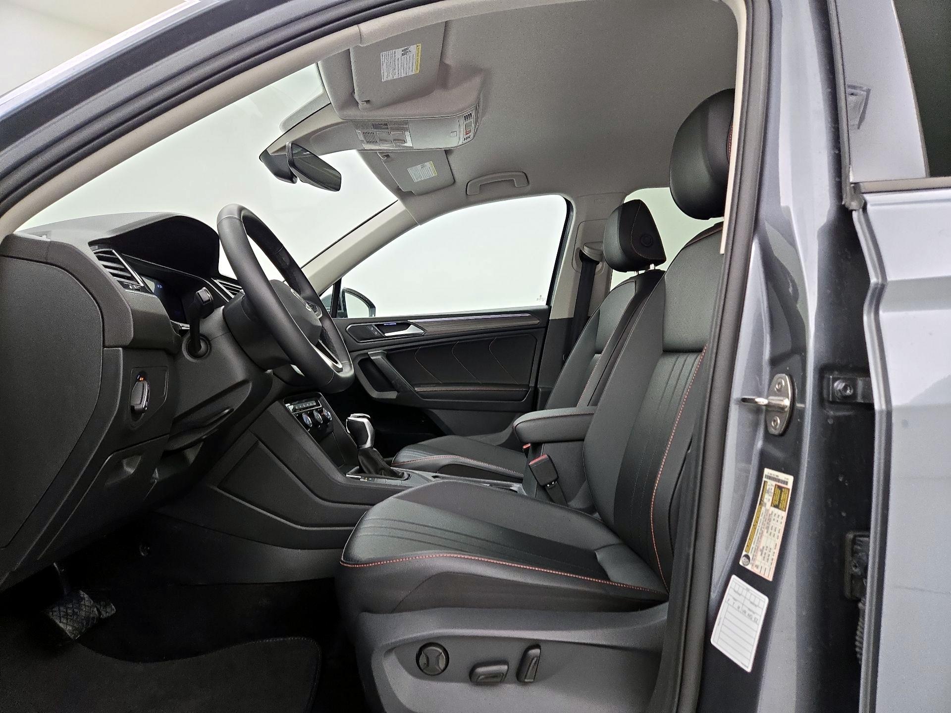 Thumbnail: 2024 Volkswagen Tiguan - 11