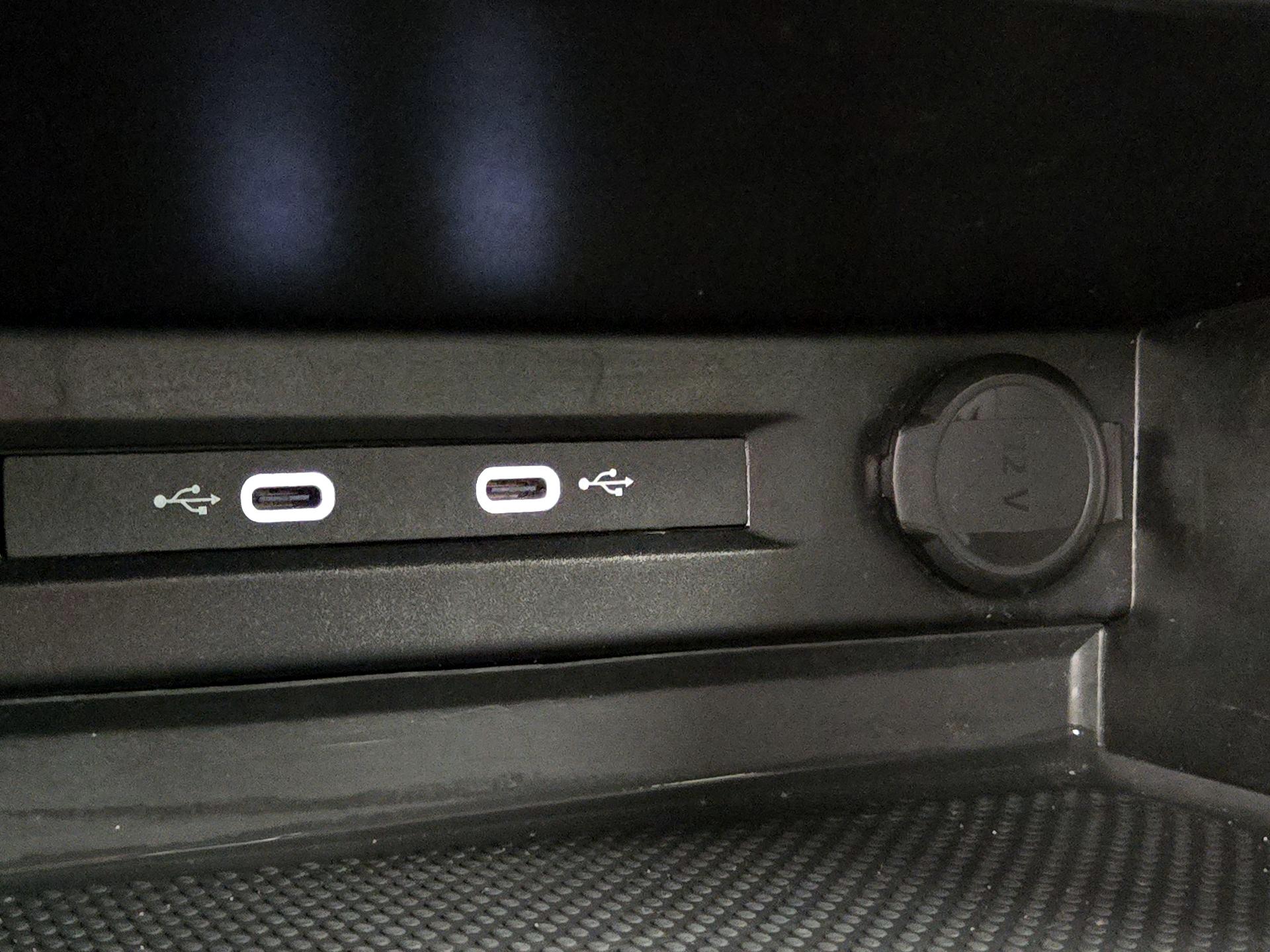 Thumbnail: 2024 Volkswagen Tiguan - 17