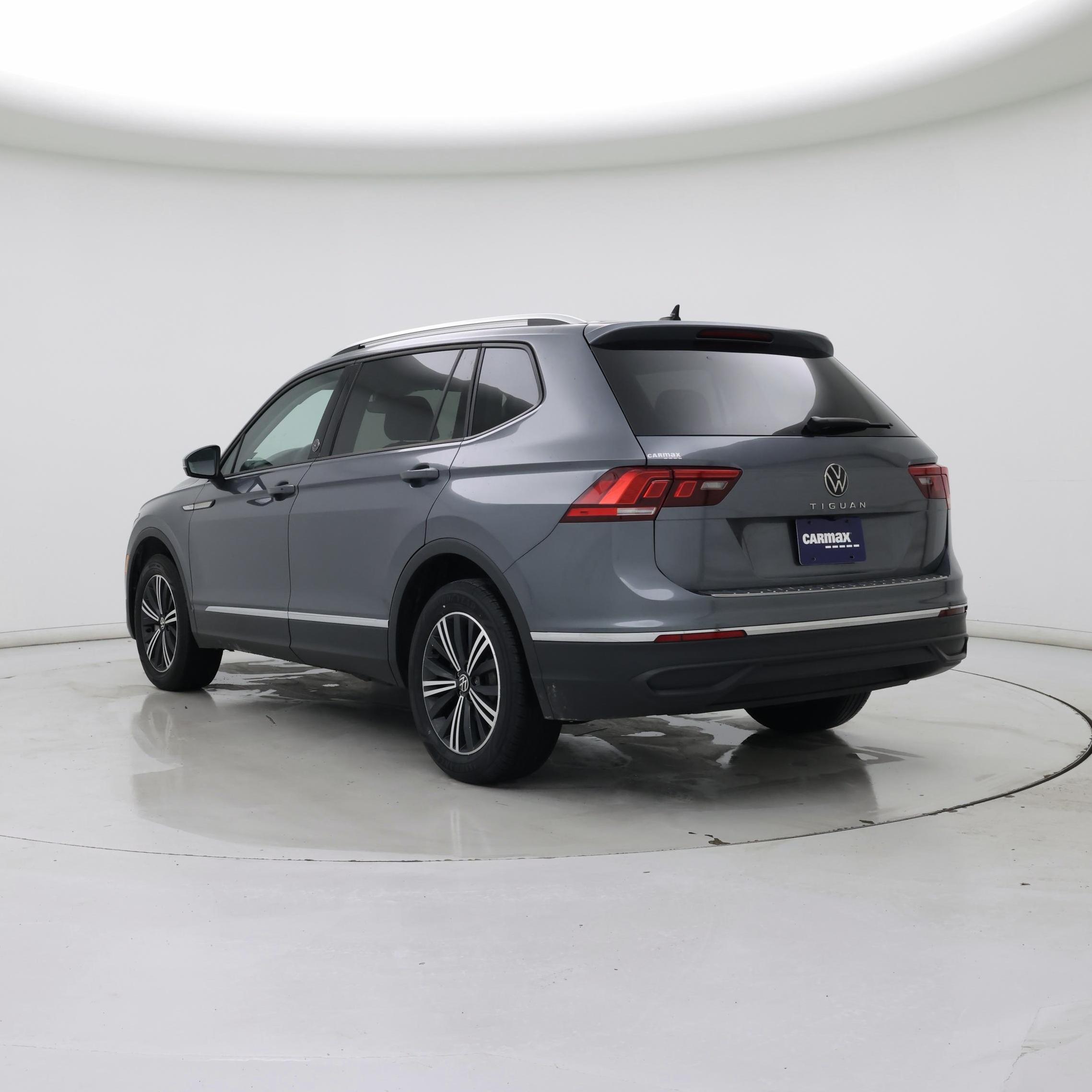 Thumbnail: 2024 Volkswagen Tiguan - 2