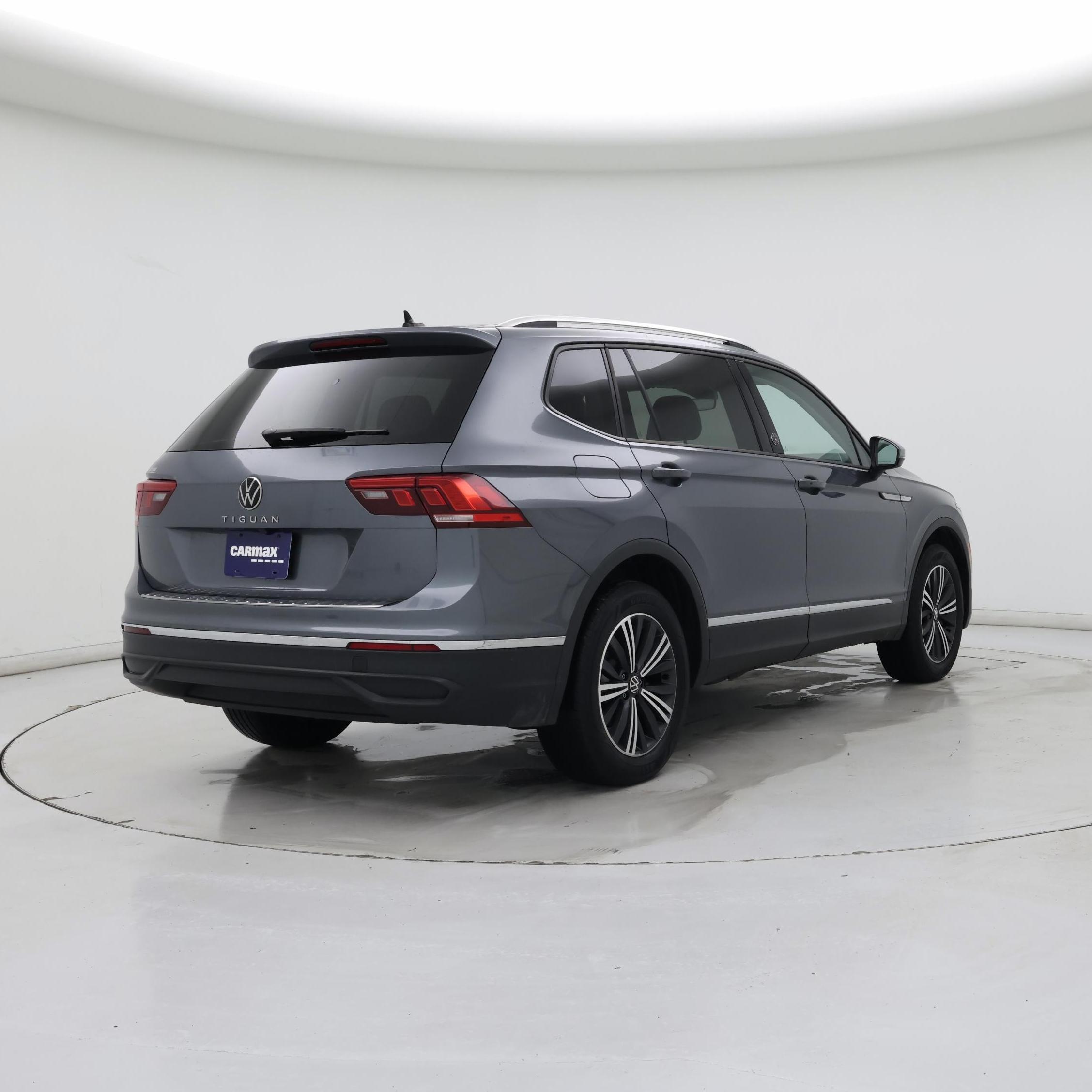 Thumbnail: 2024 Volkswagen Tiguan - 8