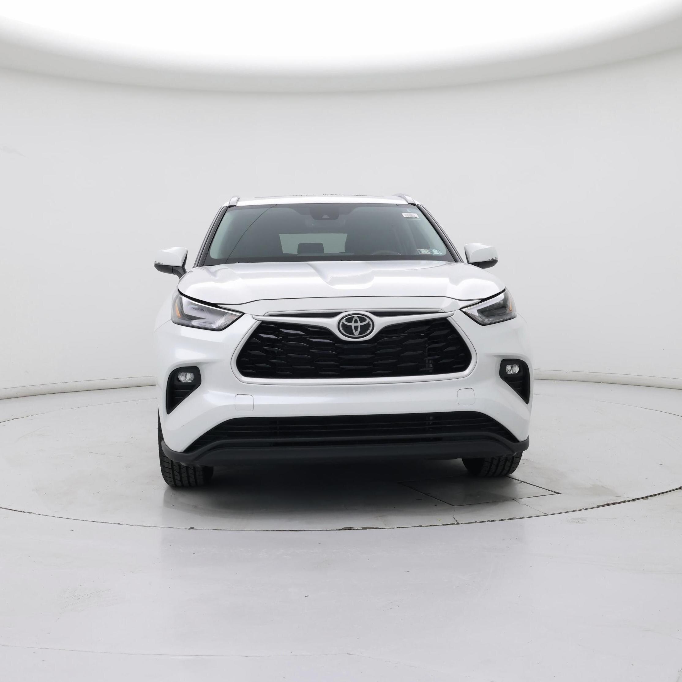 Thumbnail: 2023 Toyota Highlander - 5