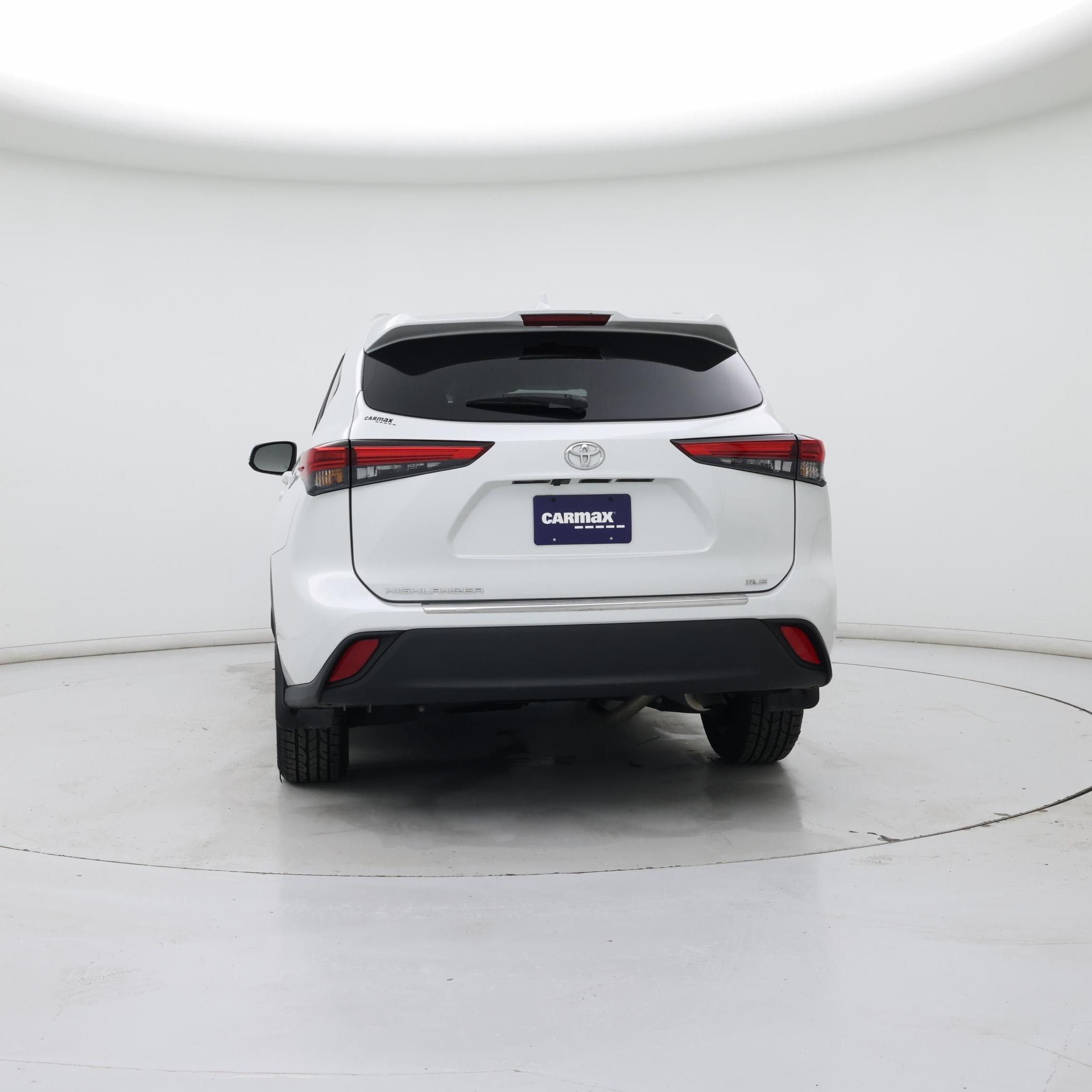 Thumbnail: 2023 Toyota Highlander - 6