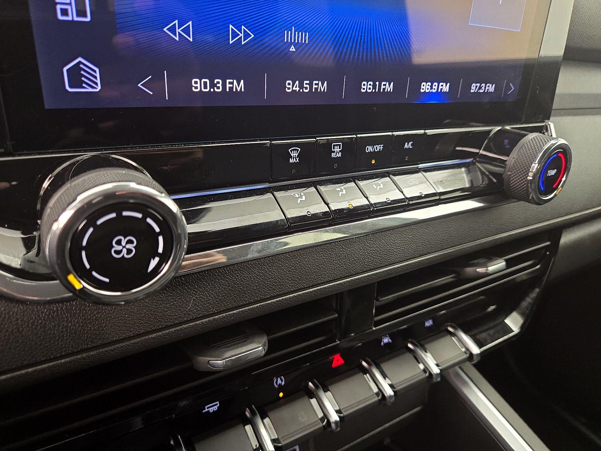 Thumbnail: 2026 Chevrolet Colorado - 16