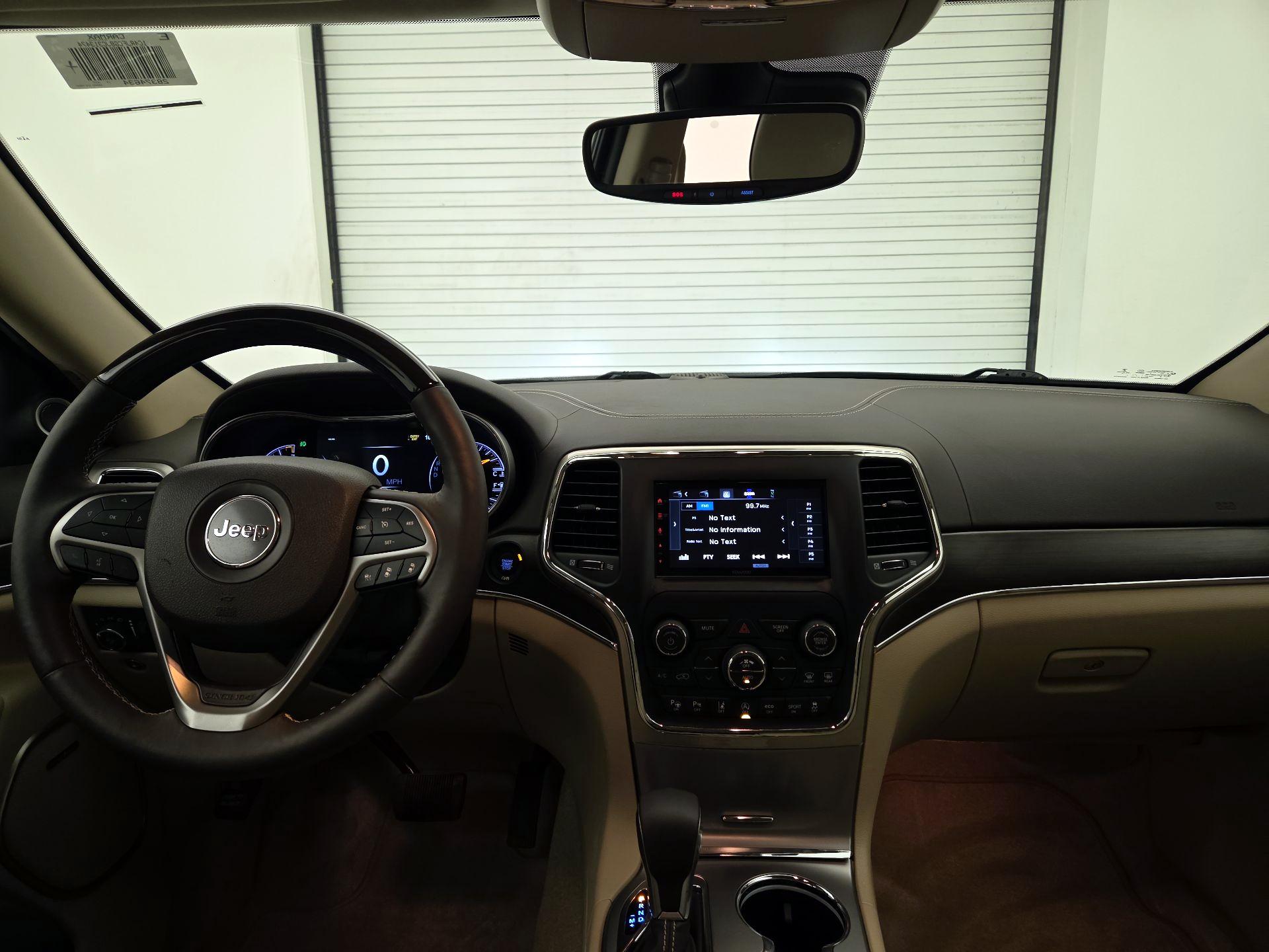 Thumbnail: 2018 Jeep Grand Cherokee - 9