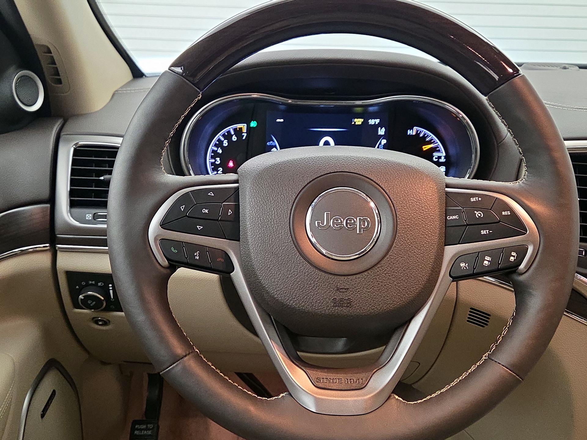 Thumbnail: 2018 Jeep Grand Cherokee - 10