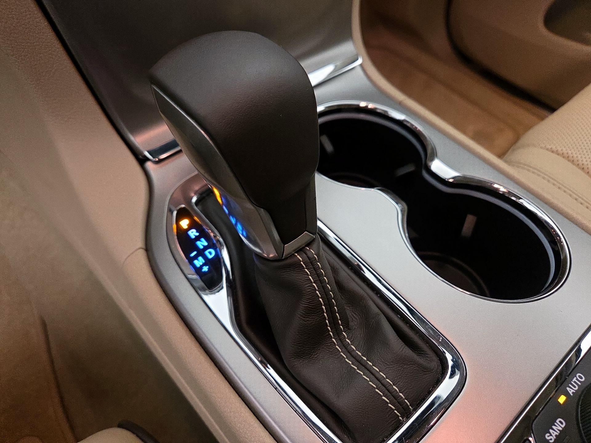 Thumbnail: 2018 Jeep Grand Cherokee - 16