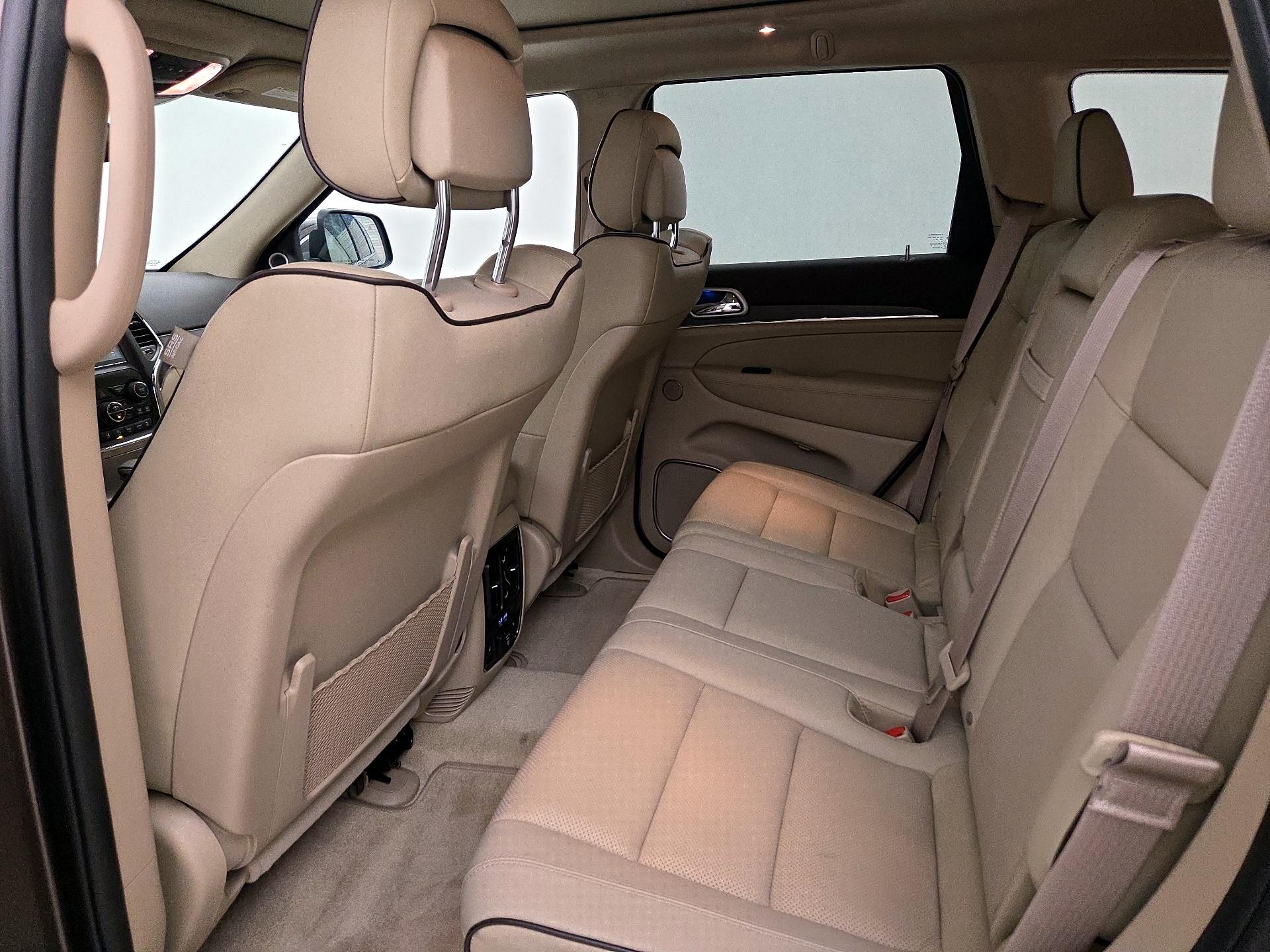 Thumbnail: 2018 Jeep Grand Cherokee - 18