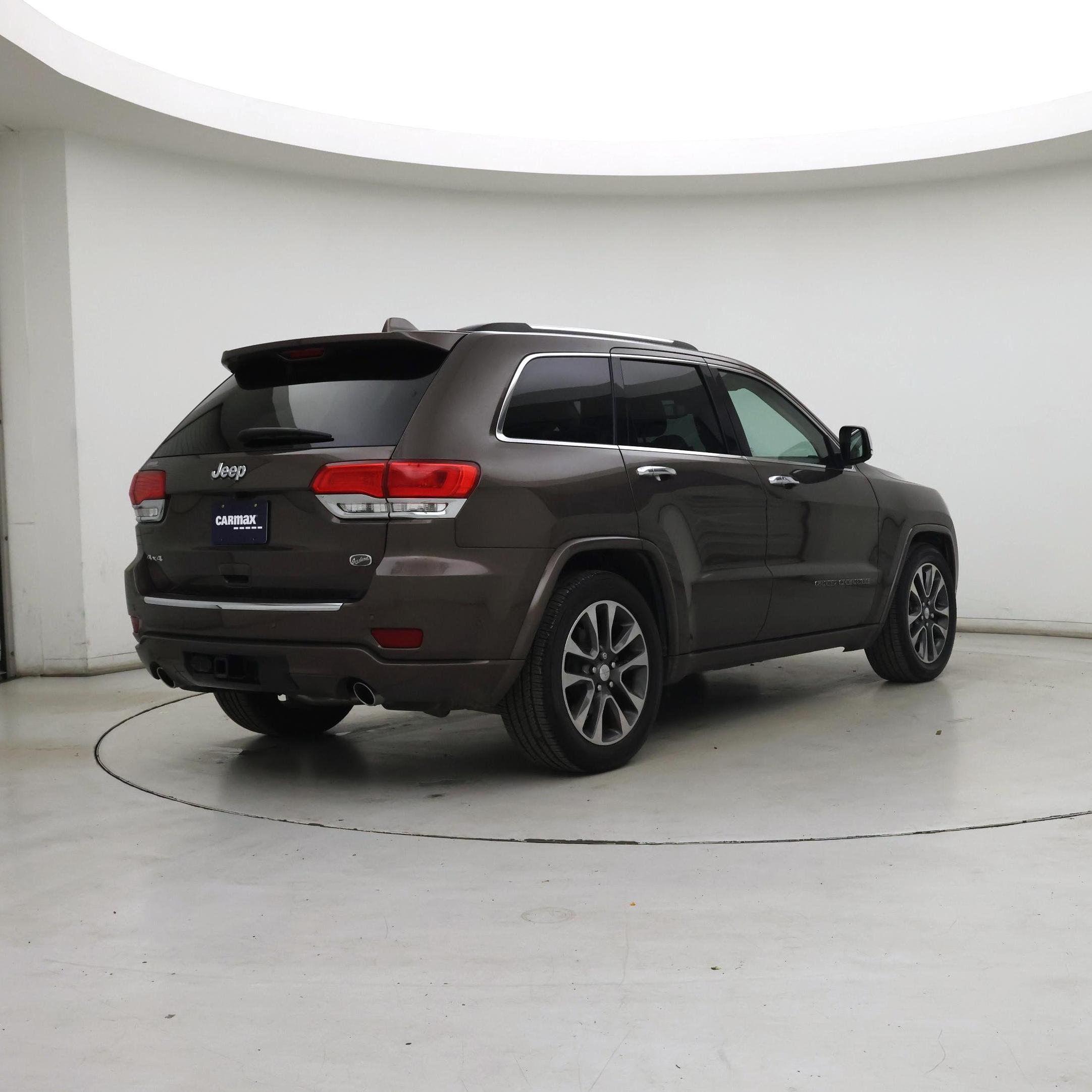 Thumbnail: 2018 Jeep Grand Cherokee - 8