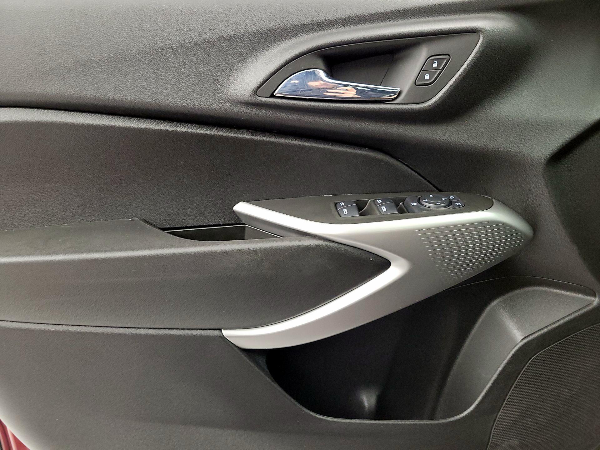 Thumbnail: 2024 Chevrolet Trax - 12