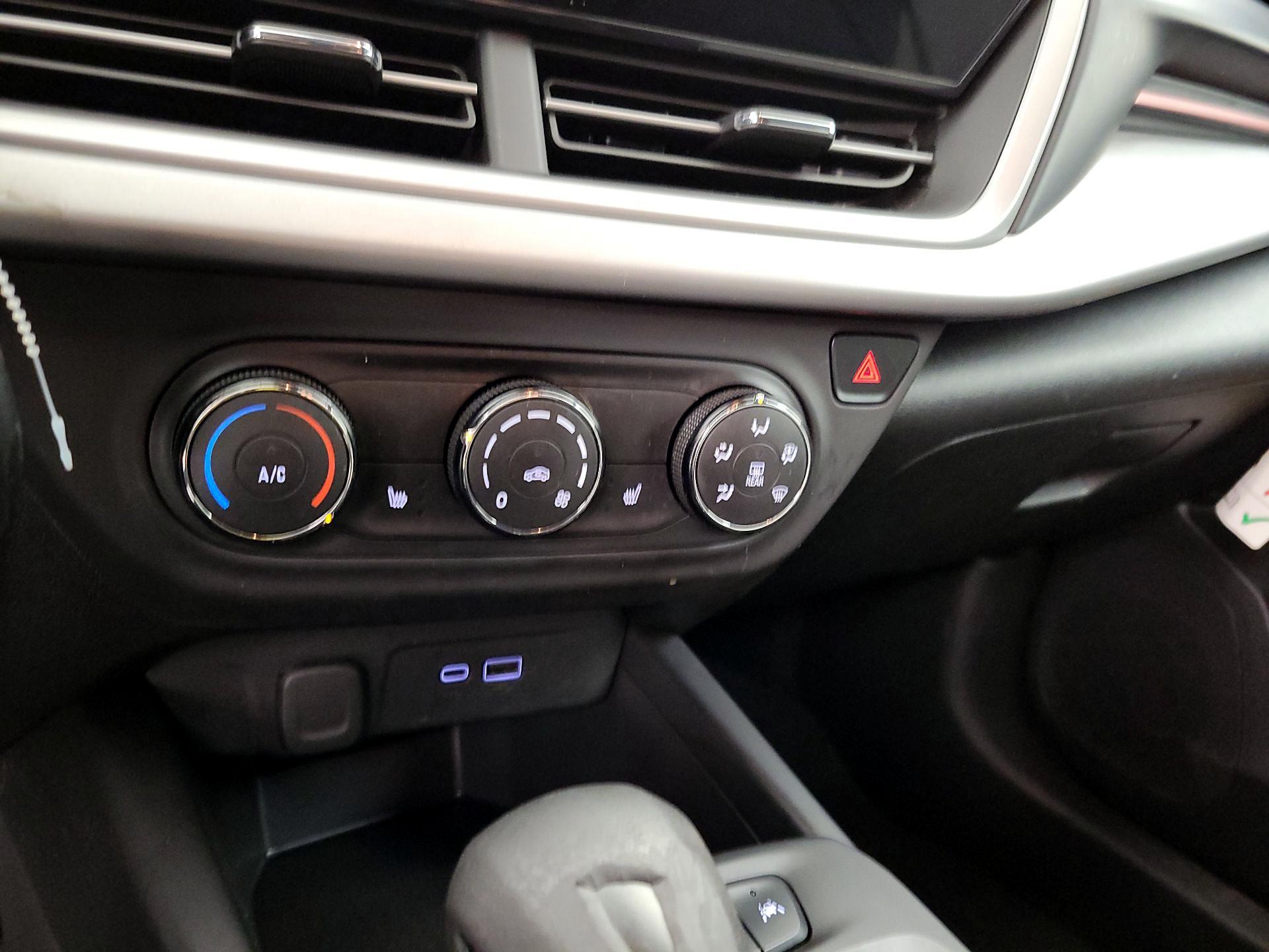 Thumbnail: 2024 Chevrolet Trax - 16