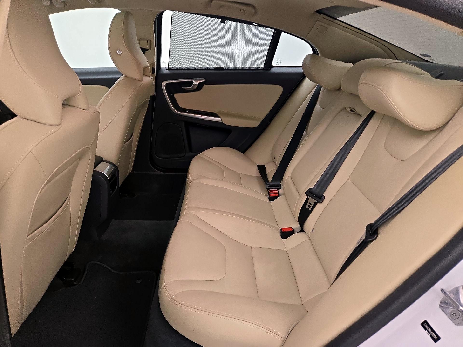 Thumbnail: 2018 Volvo S60 - 19