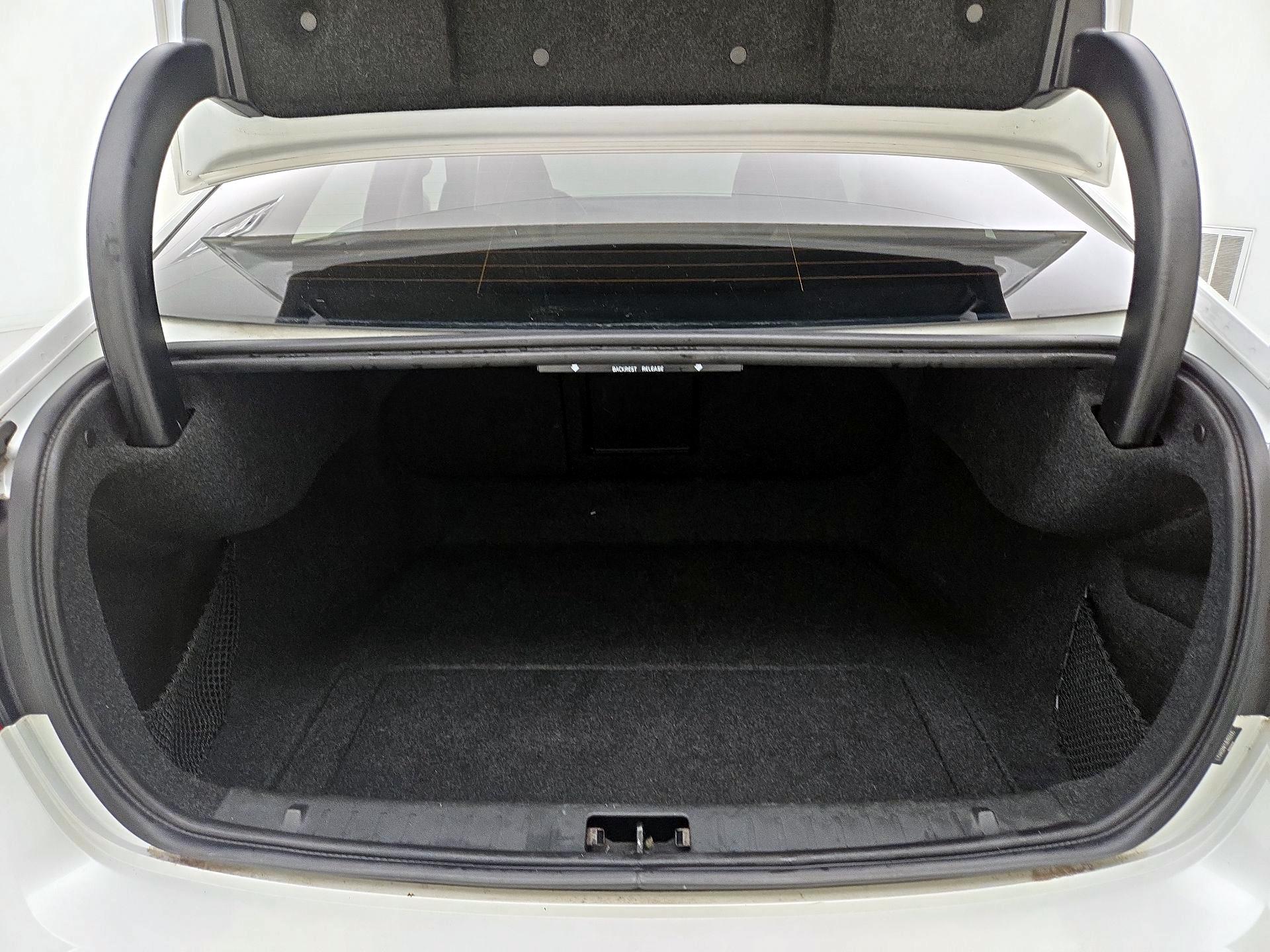 Thumbnail: 2018 Volvo S60 - 20