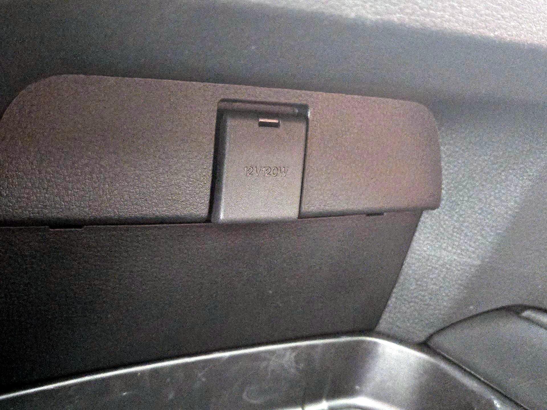 Thumbnail: 2025 Mazda CX-50 - 18