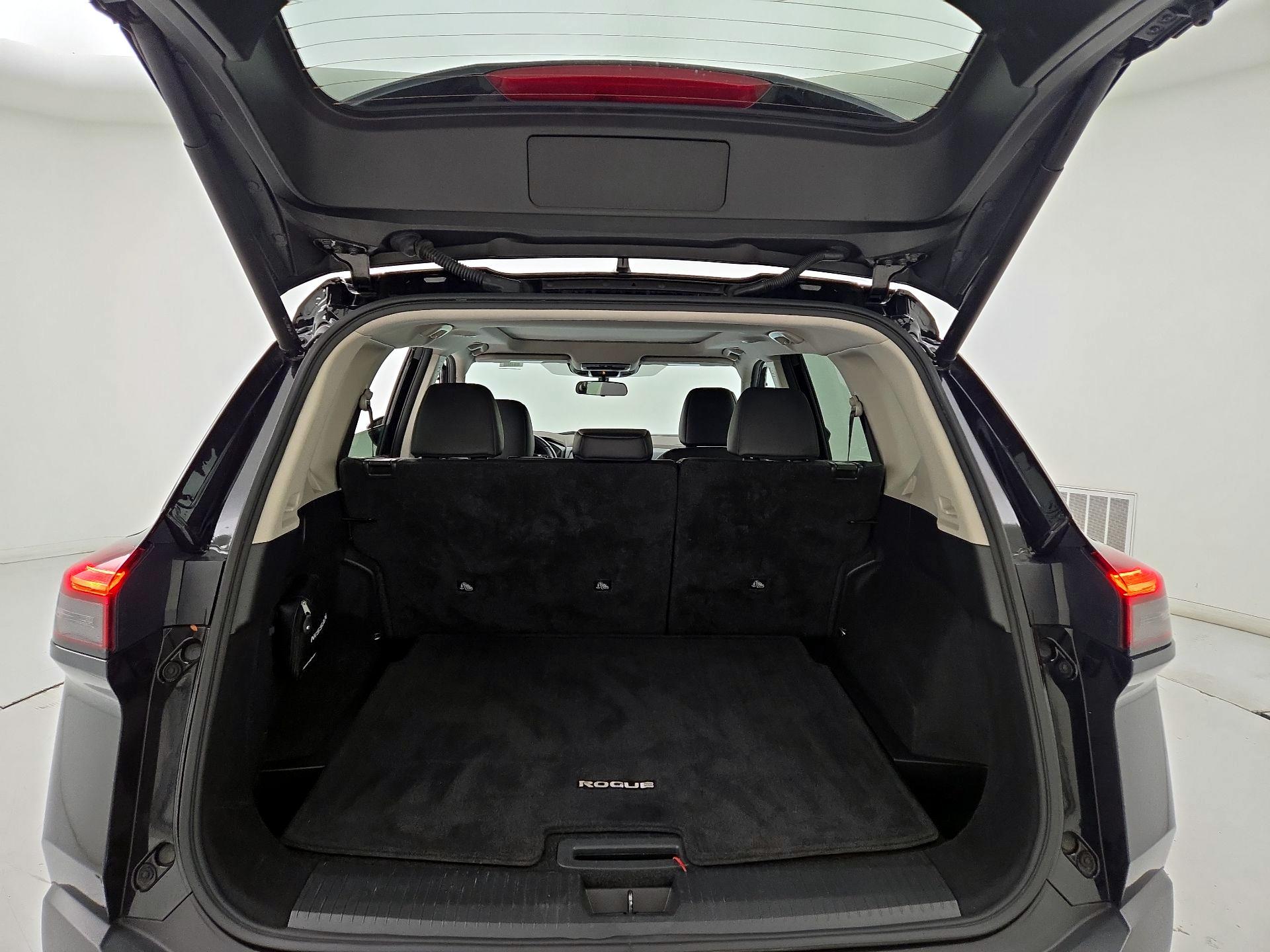 Thumbnail: 2023 Nissan Rogue - 20