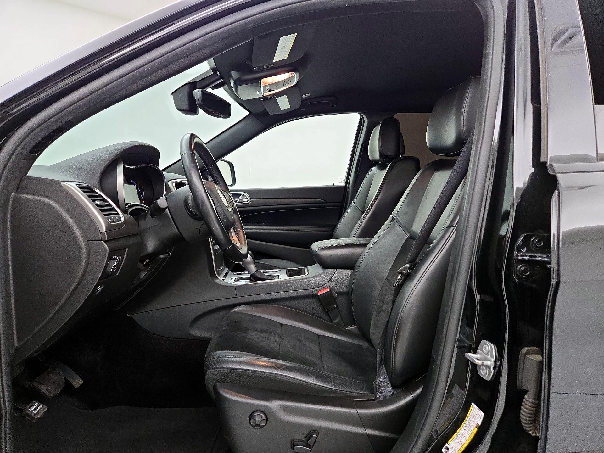 Thumbnail: 2018 Jeep Grand Cherokee - 11