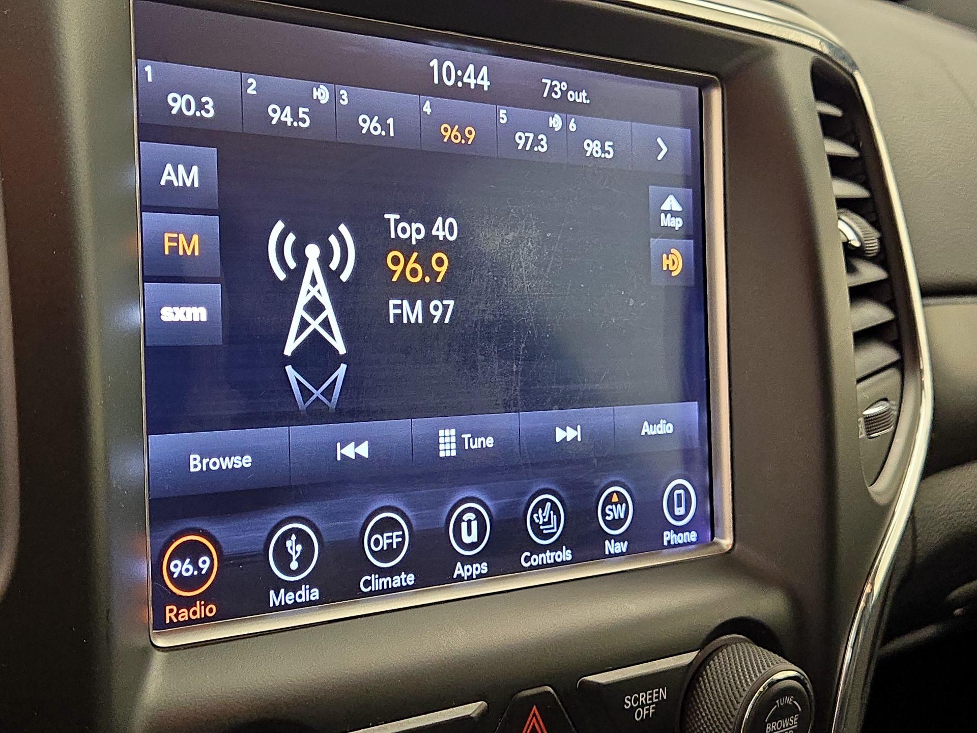 Thumbnail: 2018 Jeep Grand Cherokee - 15