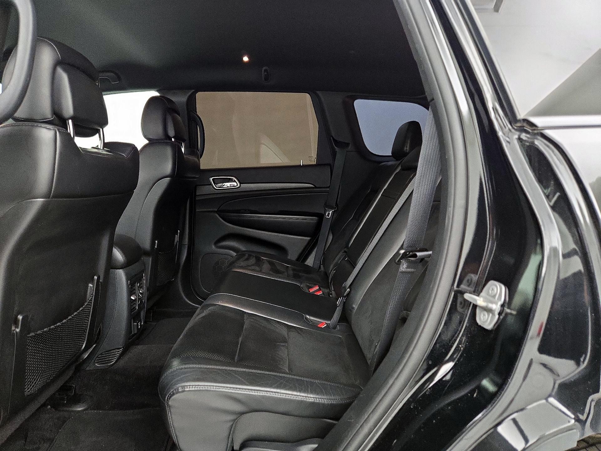 Thumbnail: 2018 Jeep Grand Cherokee - 19