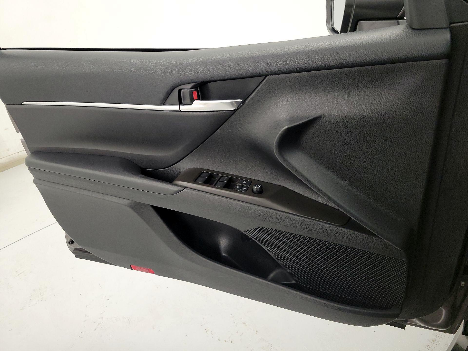 Thumbnail: 2023 Toyota Camry - 12