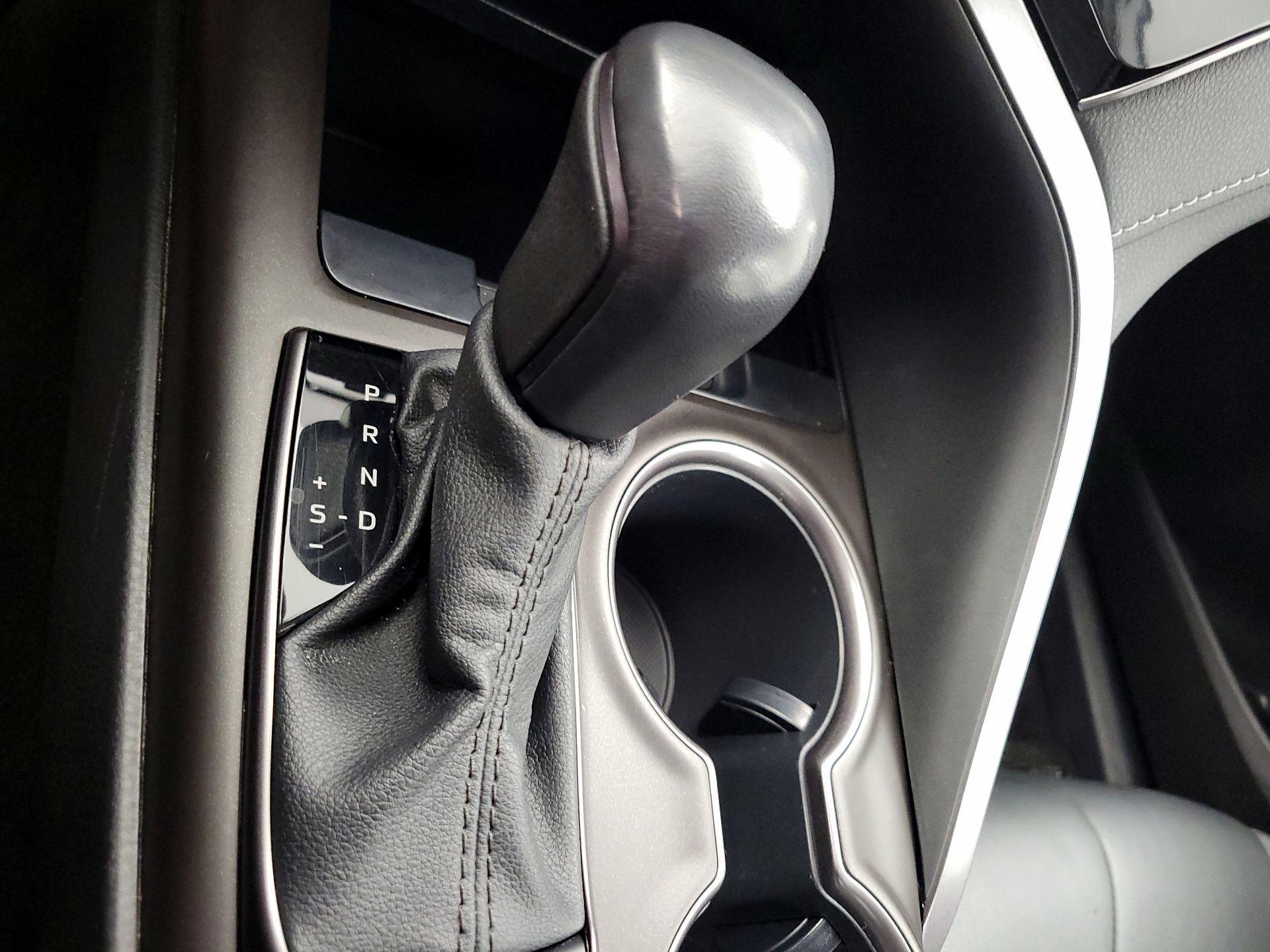 Thumbnail: 2023 Toyota Camry - 17