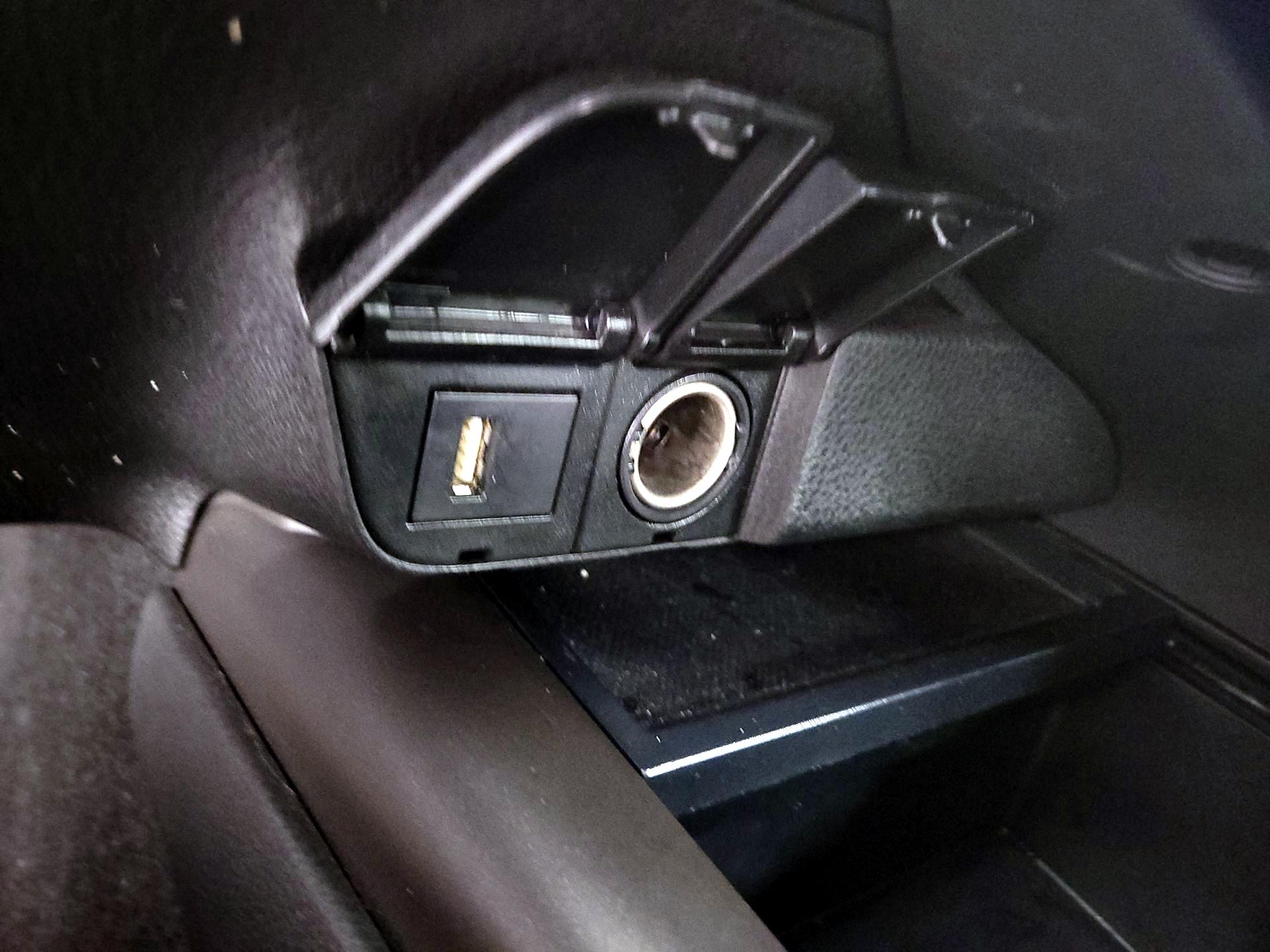 Thumbnail: 2023 Toyota Camry - 18