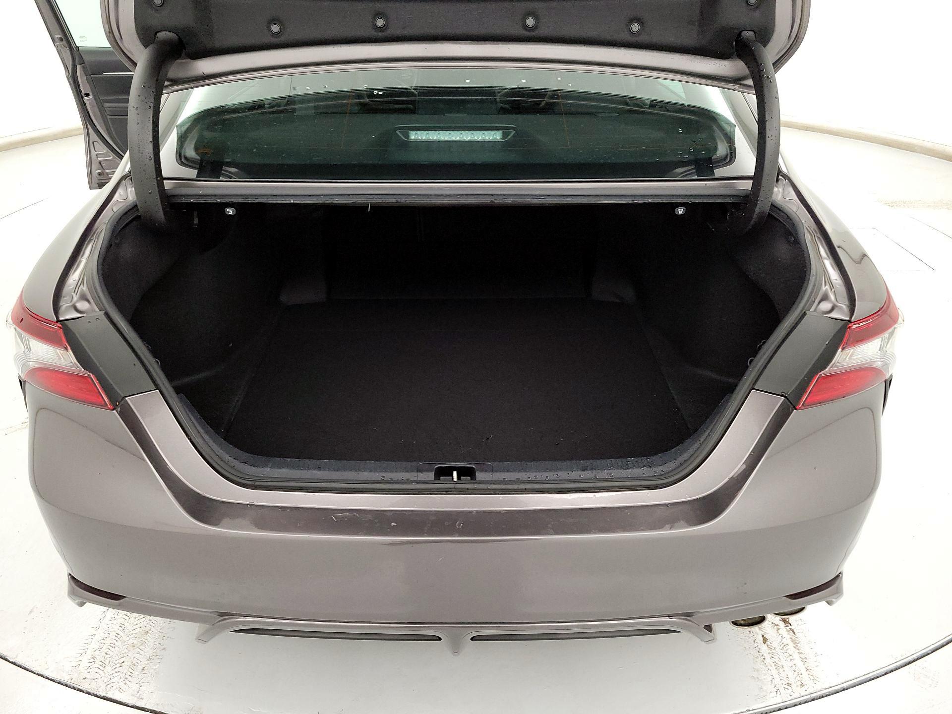 Thumbnail: 2023 Toyota Camry - 20