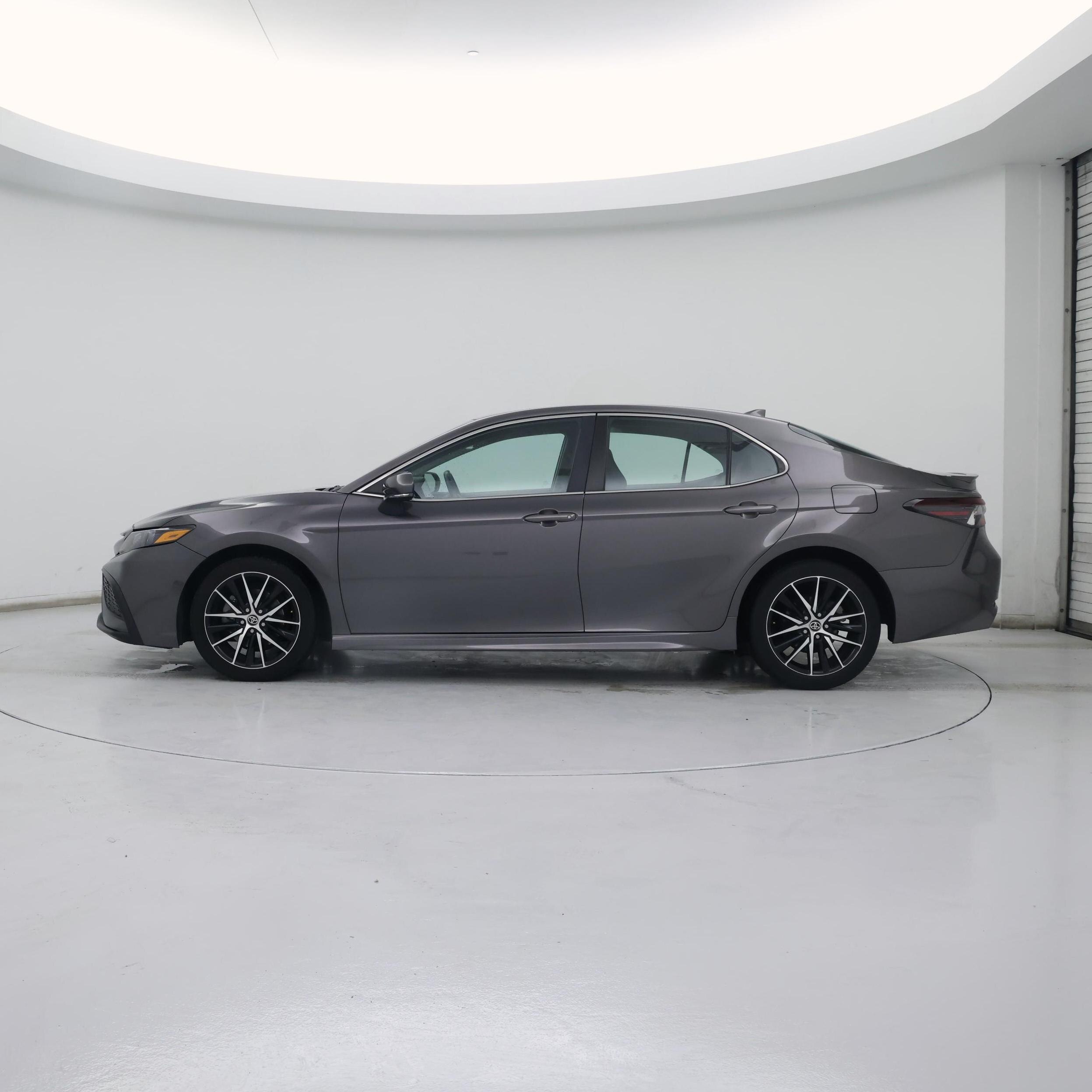 Thumbnail: 2023 Toyota Camry - 3