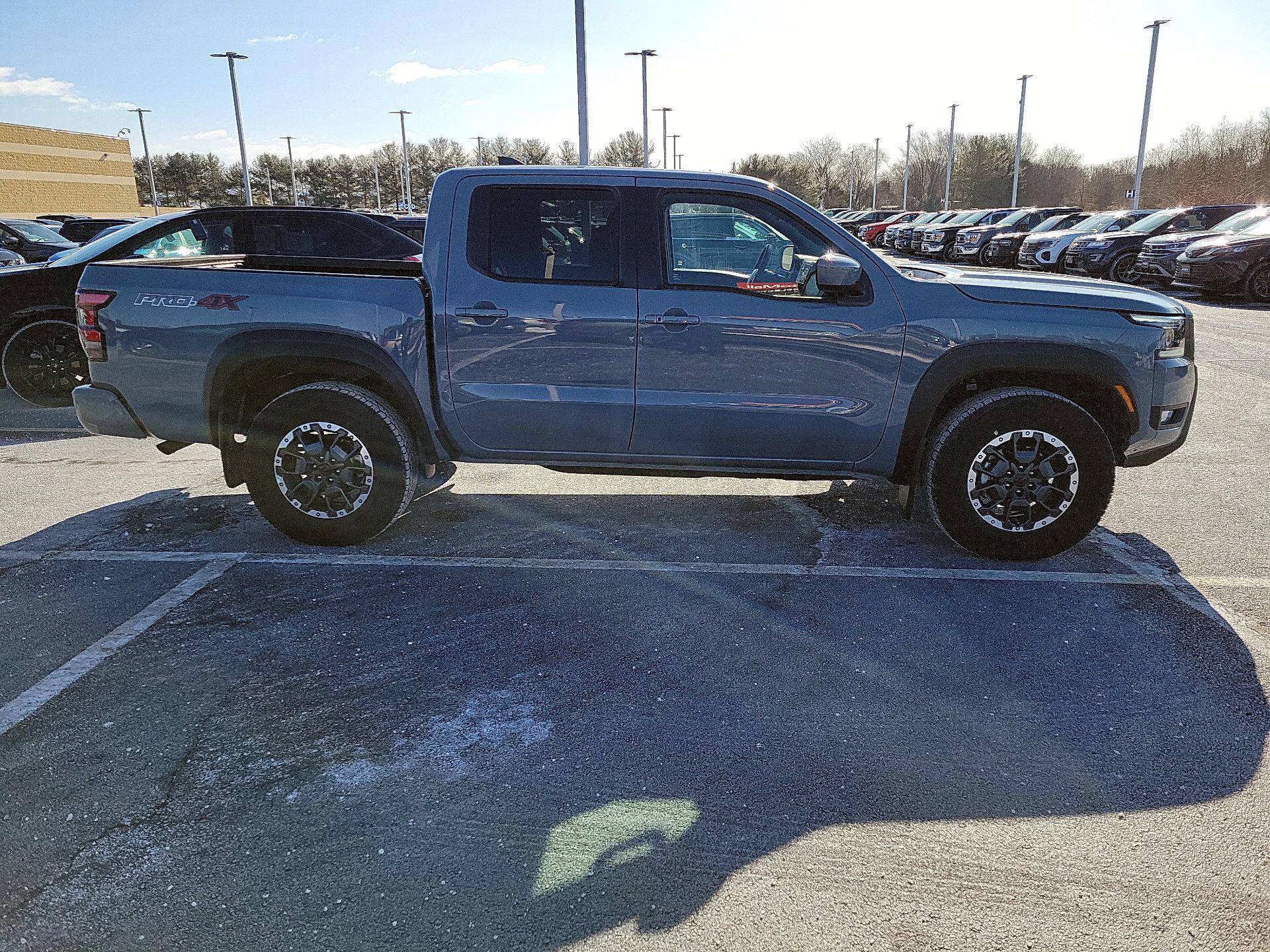 Thumbnail: 2025 Nissan Frontier - 4