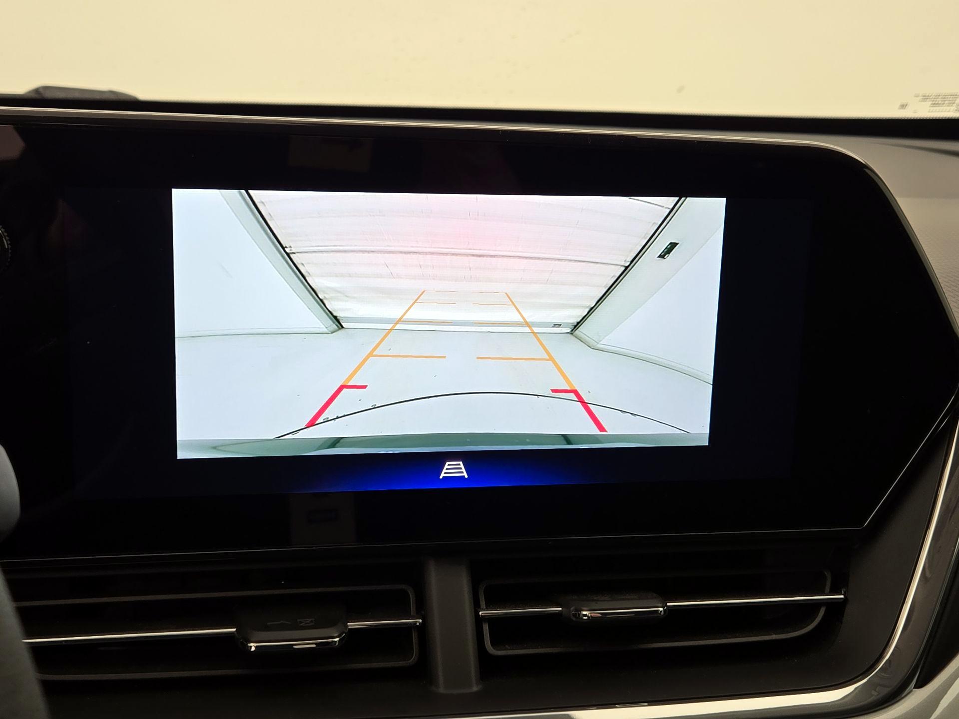 Thumbnail: 2025 Chevrolet Trax - 14