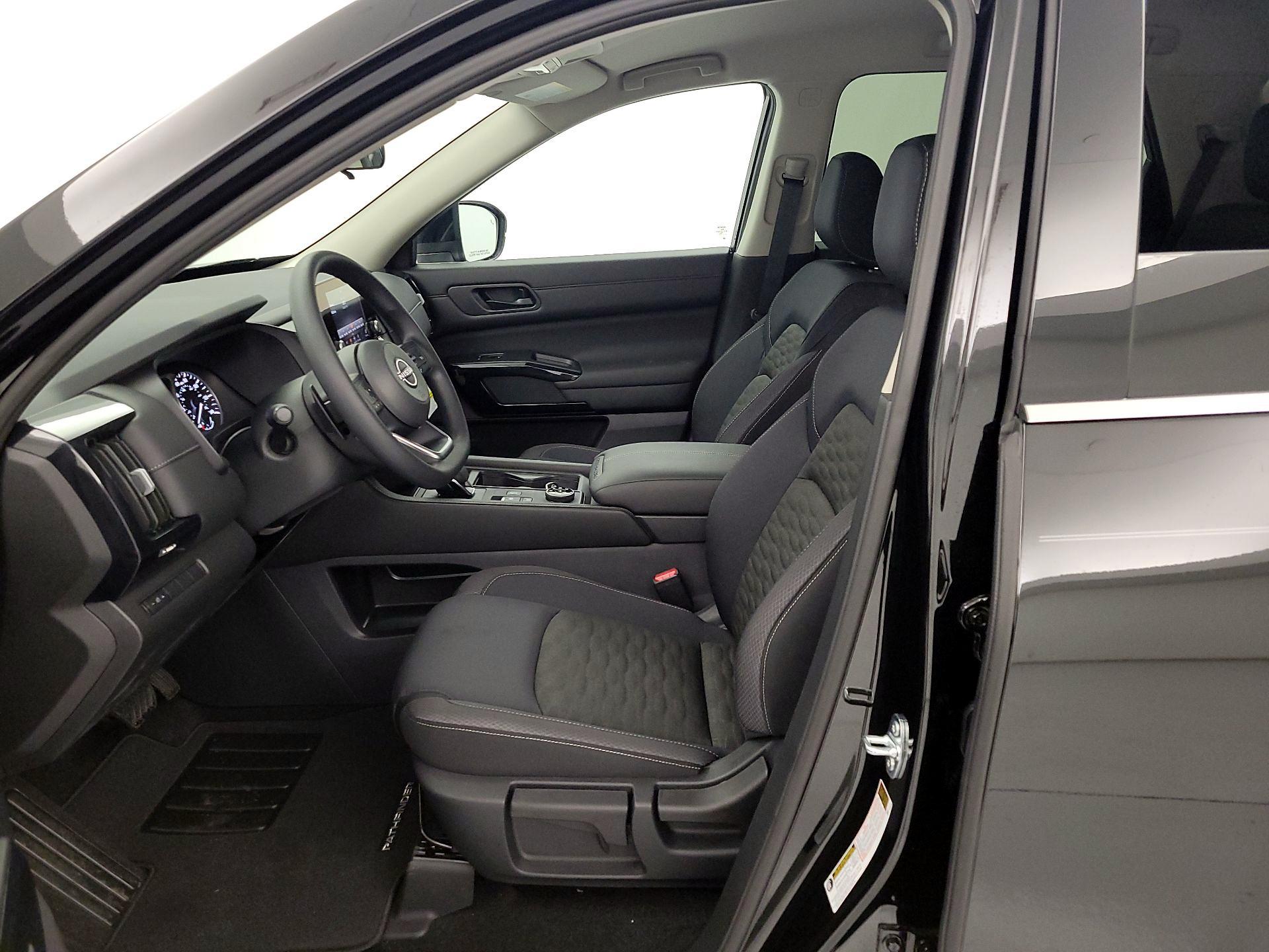 Thumbnail: 2025 Nissan Pathfinder - 11