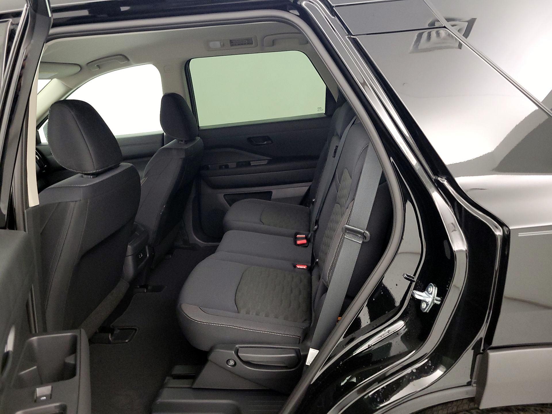 Thumbnail: 2025 Nissan Pathfinder - 19