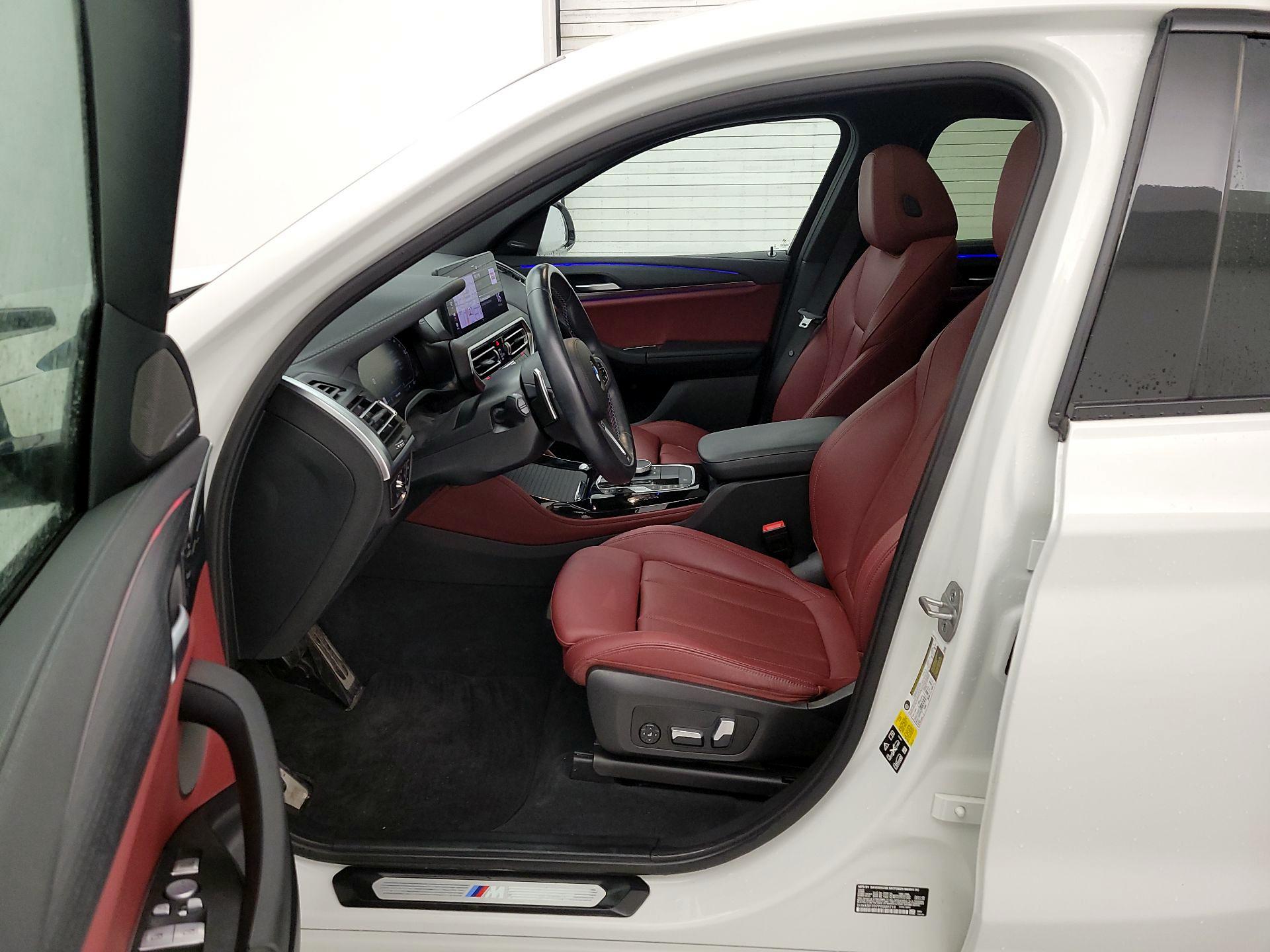 Thumbnail: 2023 BMW X4 - 11